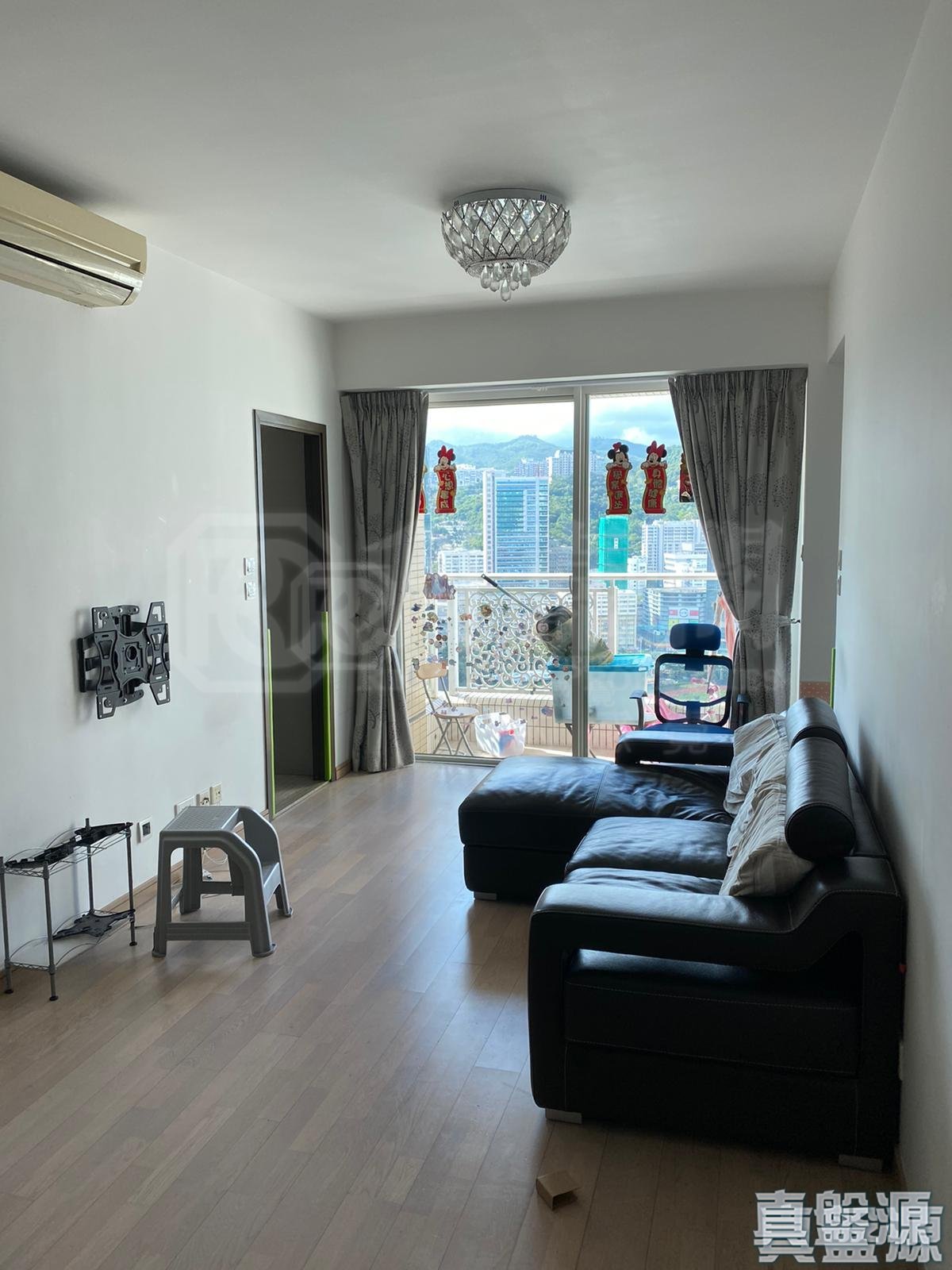 星匯居 2座 高層 D室 西九龍