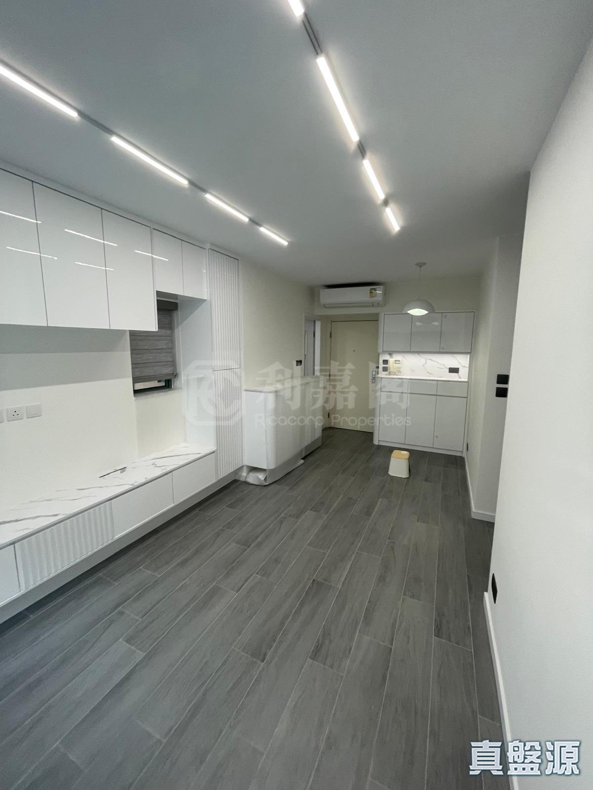 碧海藍天 3座 高層 B室 西九龍