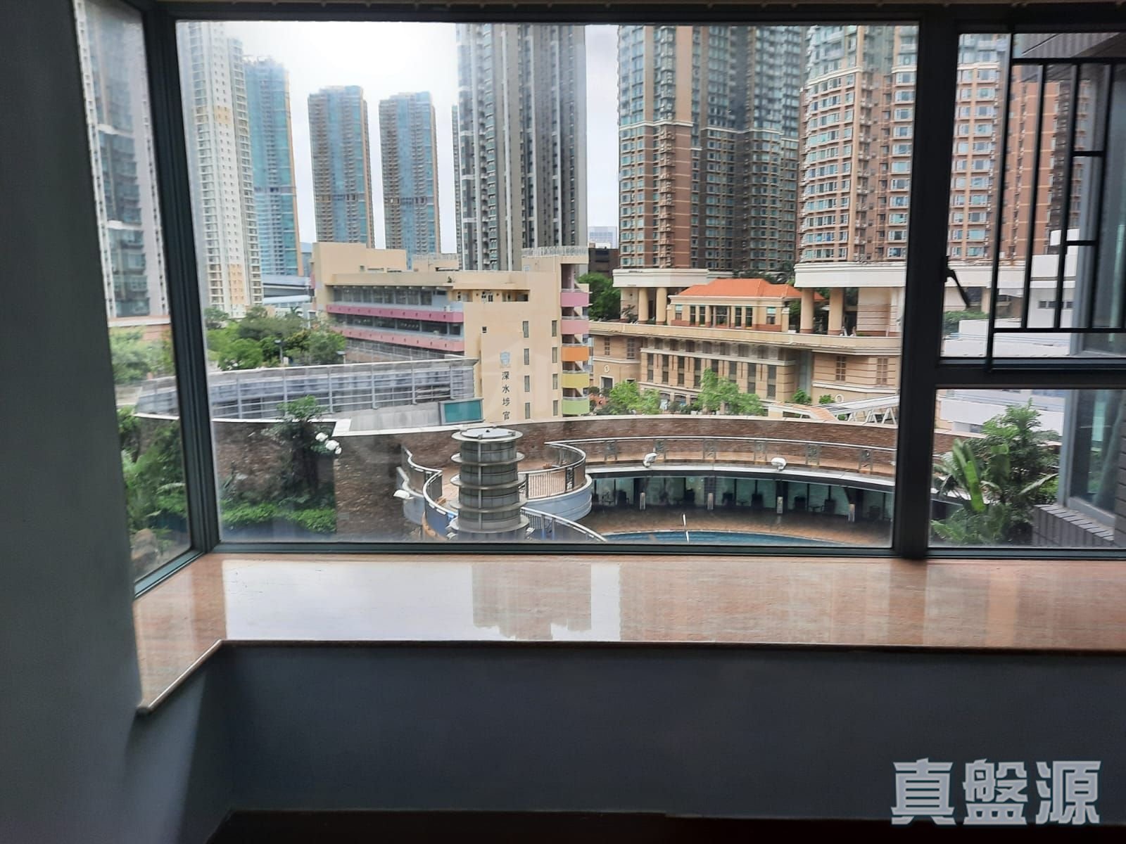 AQUA MARINE TOWER 1 Low Floor Zone Flat D West Kowloon