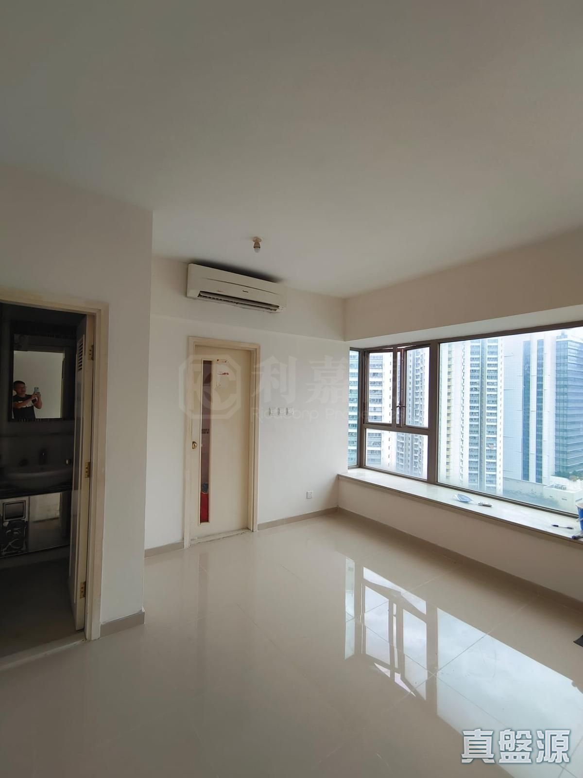 时尚华庭 高层 D室 西九龙