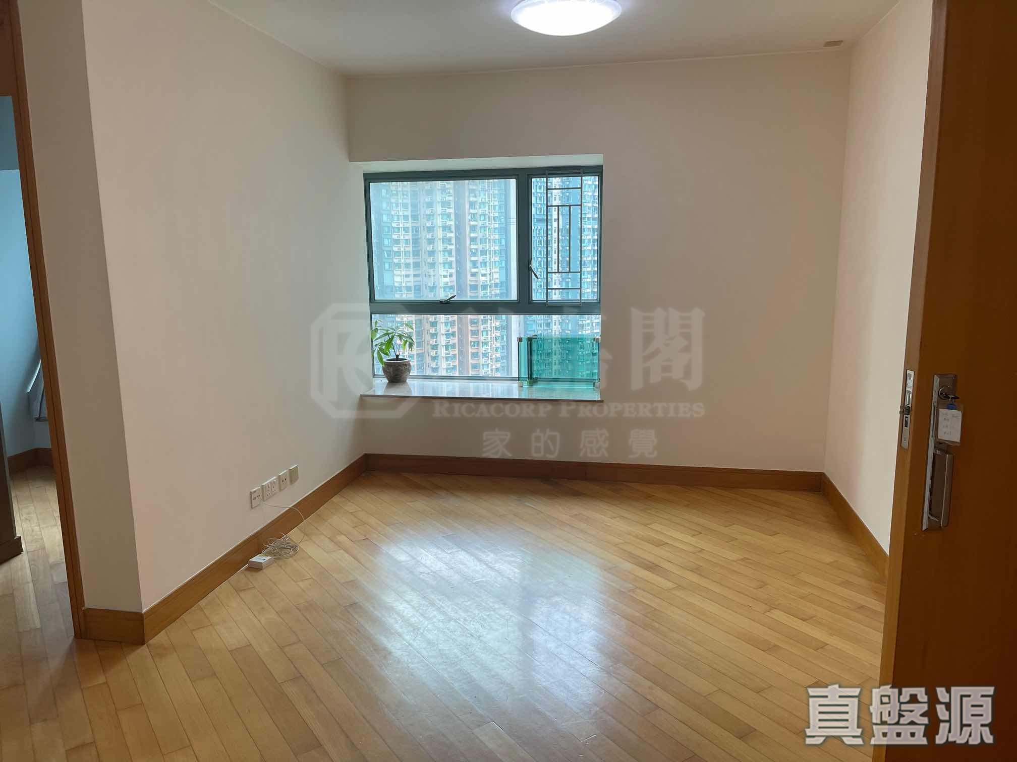 AQUA MARINE TOWER 3 High Floor Zone Flat A West Kowloon