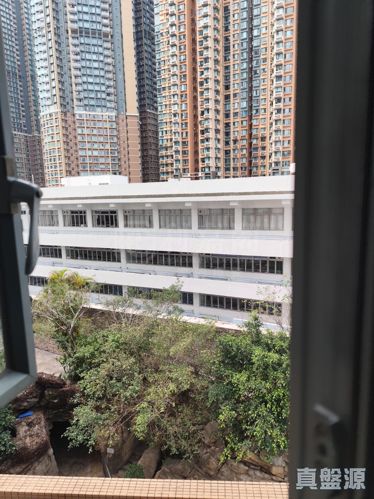 AQUA MARINE TOWER 1 Low Floor Zone Flat A West Kowloon