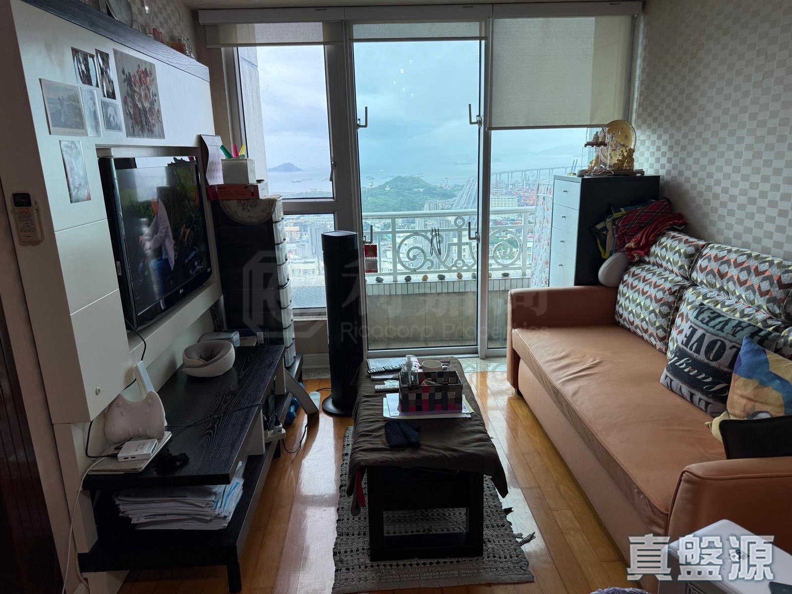 泓景台 1期 3座 极高层 E室 西九龙