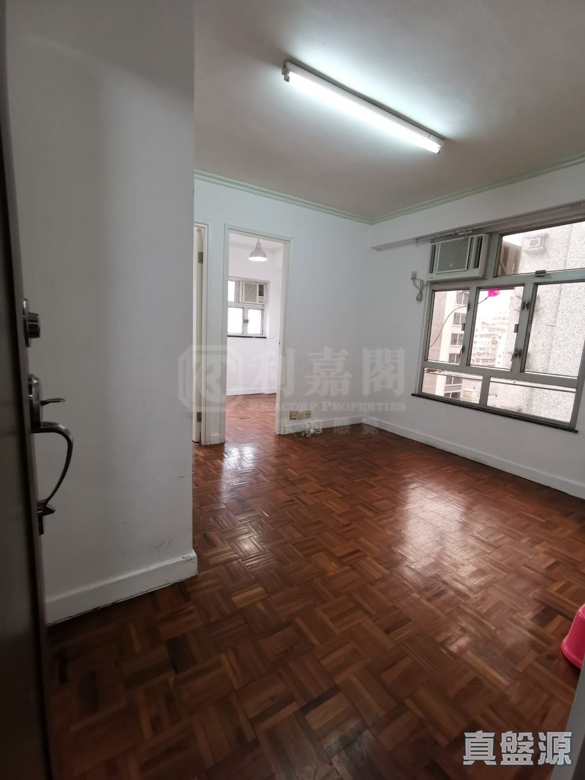 银海大厦 高层 B室 西九龙