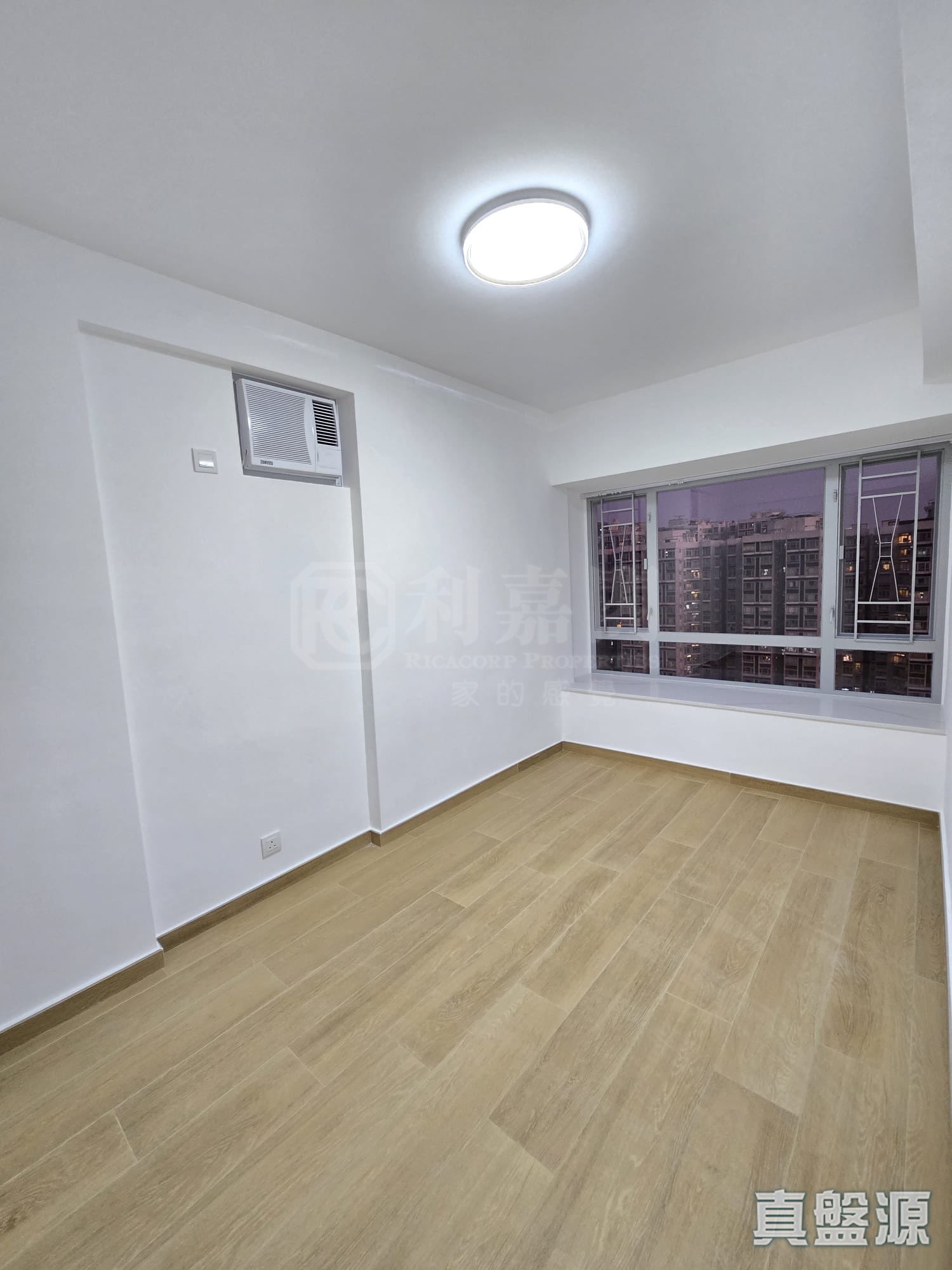 LAGUNA CITY PHASE 4 - Block 12 Very High Floor Zone Flat E Kwun Tong/Lam Tin/Yau Tong