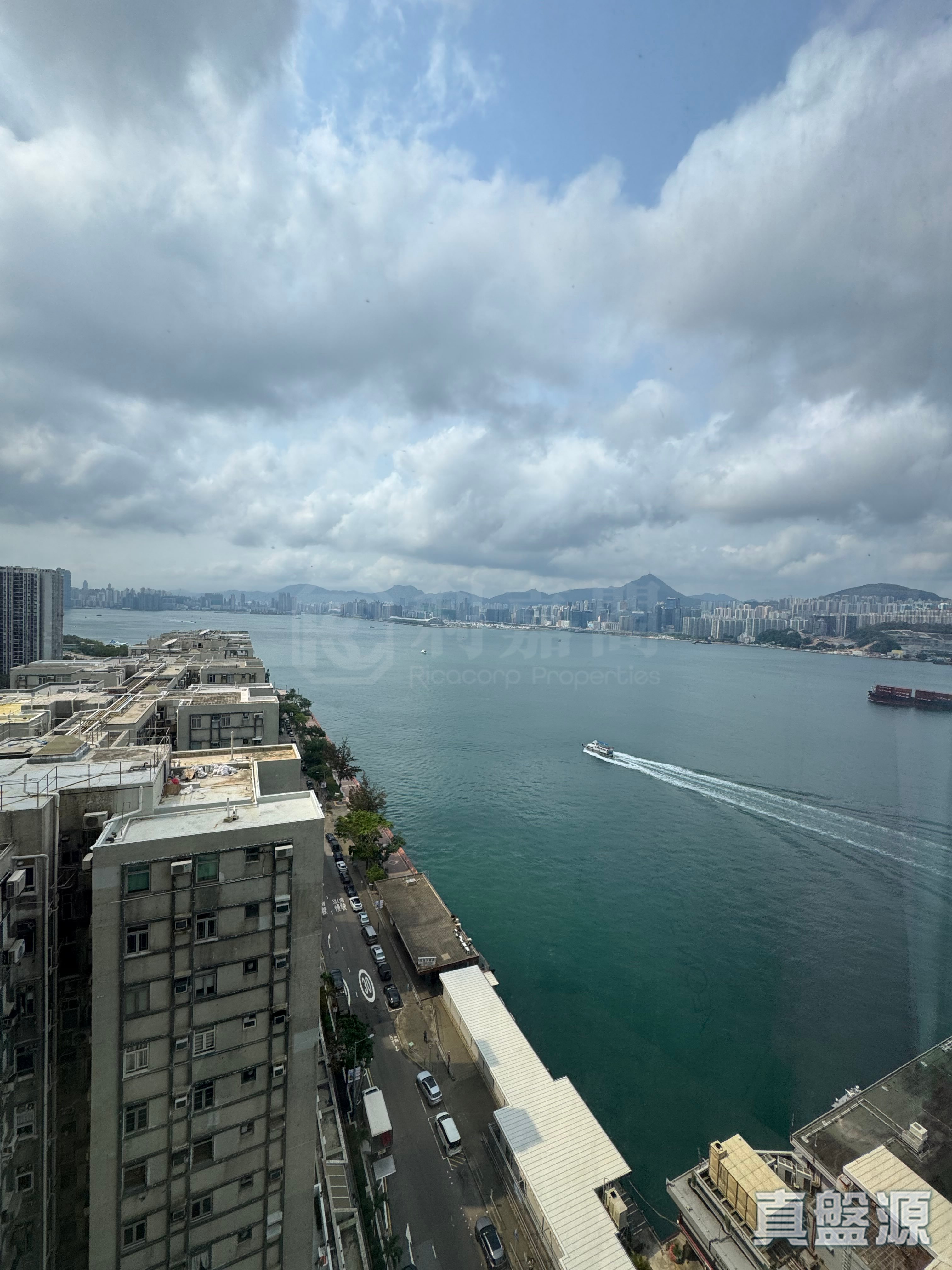 GRAND PROMENADE TOWER 3 Low Floor Zone Flat A Sai Wan Ho/Shau Kei Wan