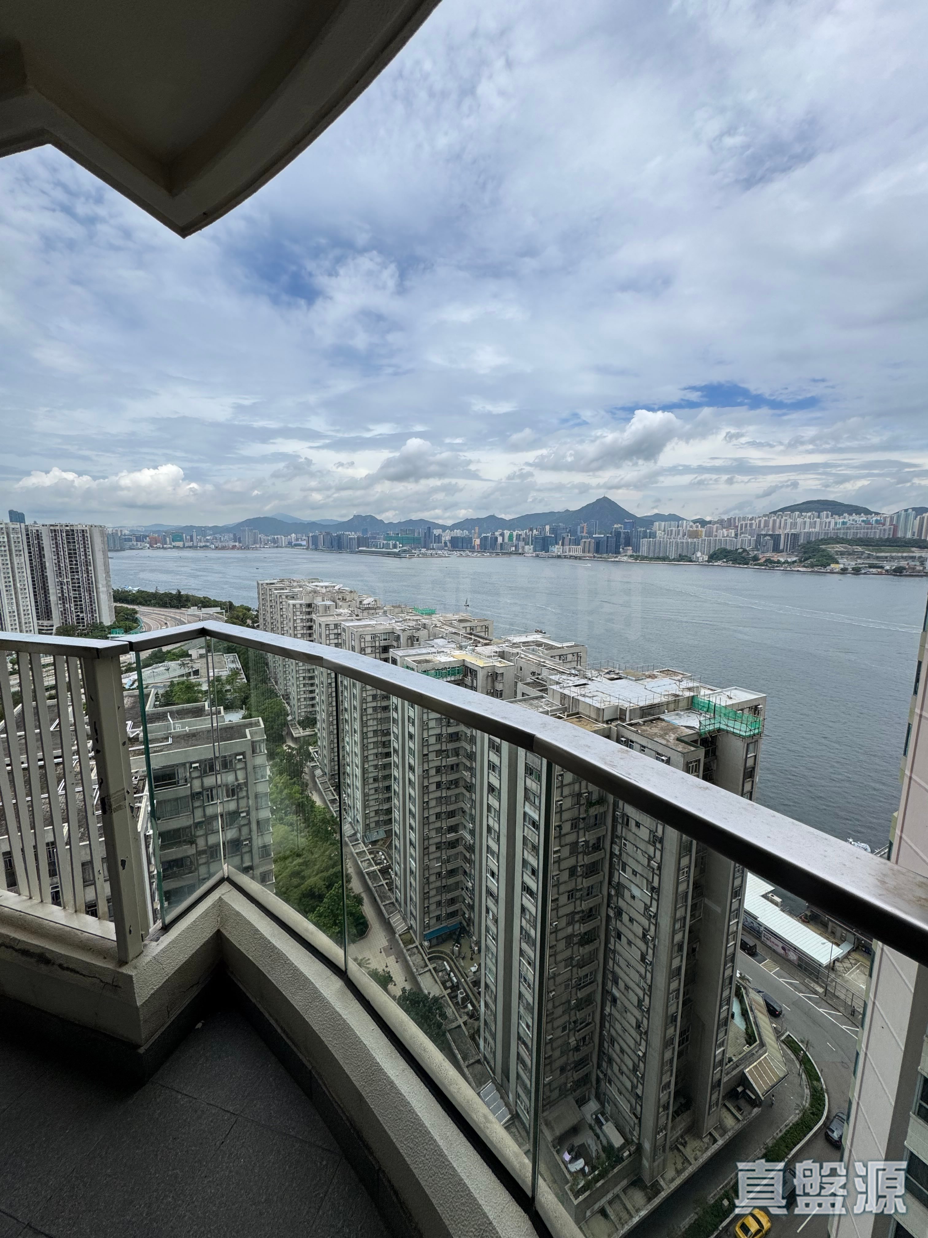 GRAND PROMENADE TOWER 1 Medium Floor Zone Flat A Sai Wan Ho/Shau Kei Wan