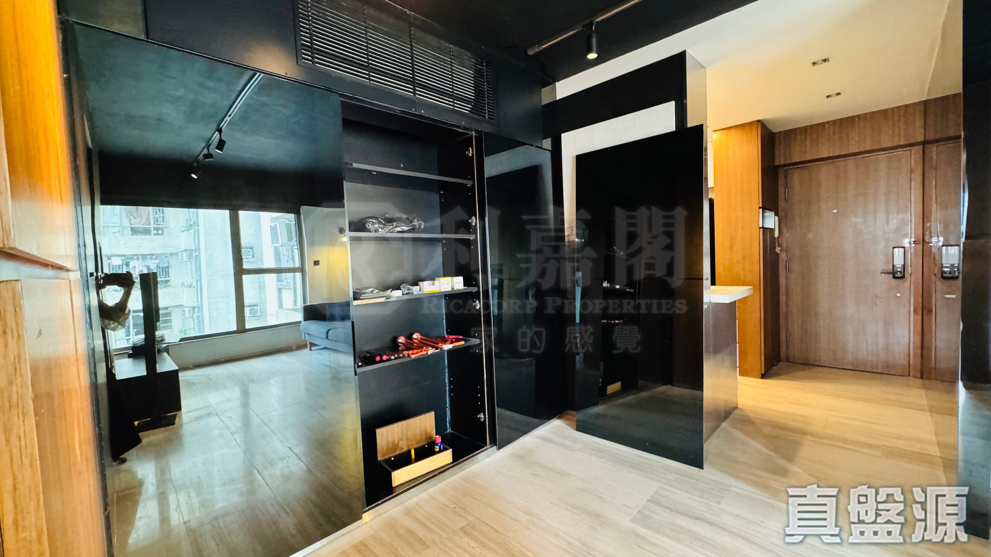 鲤景湾 B段 逸荣阁 (7座) 高层 D室 西湾河/筲箕湾