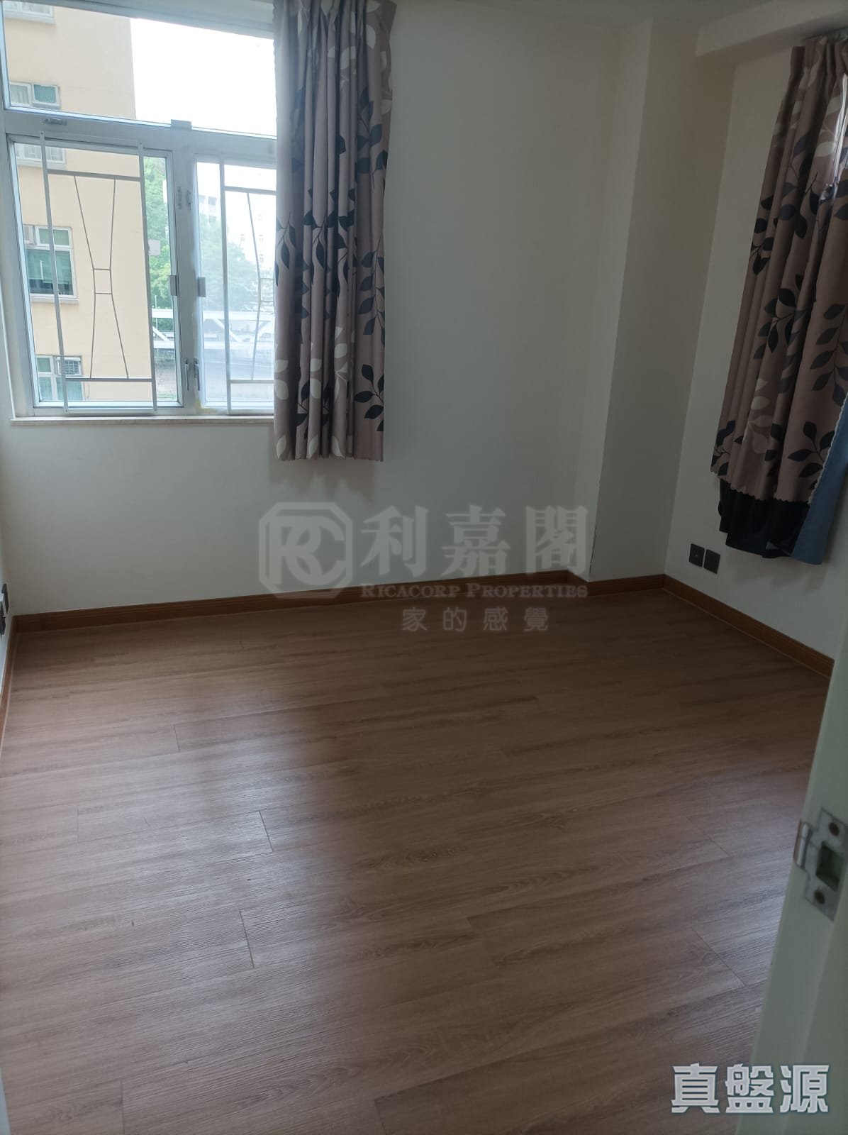 MEI FOO SUN CHUEN PHASE 4 - 105-107 Broadway Low Floor Zone Flat B Mei Foo/Wonderland Villas