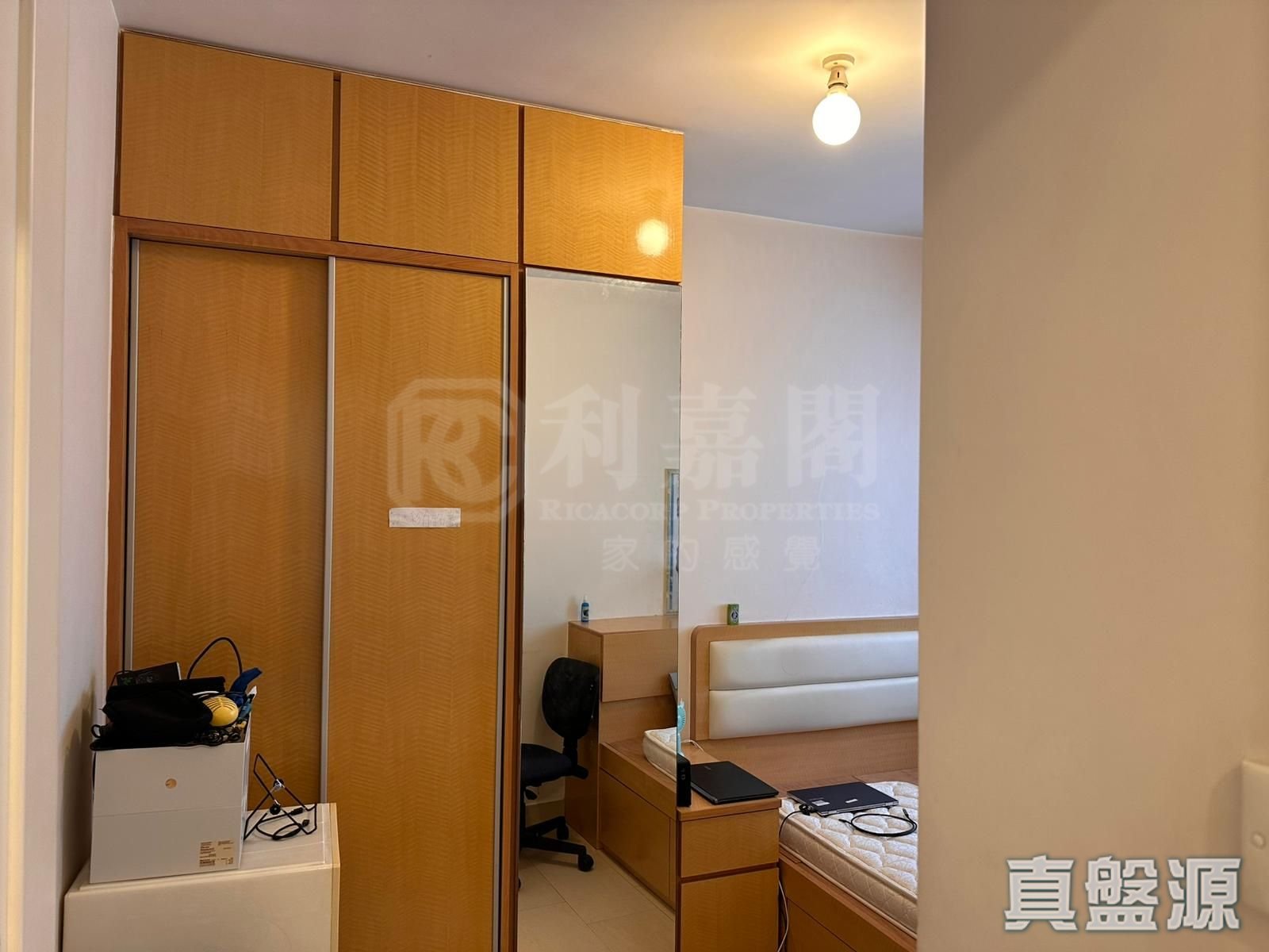 NOB HILL TOWER 1 Flat F Mei Foo/Wonderland Villas