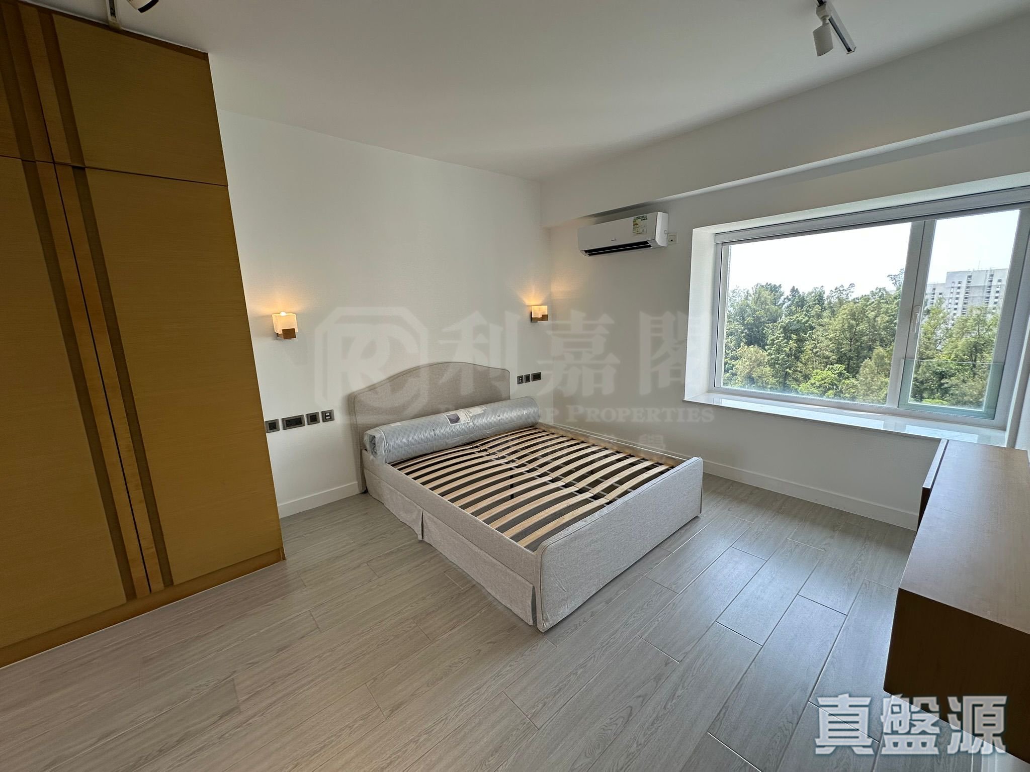 WONDERLAND VILLAS BLOCK 18 Medium Floor Zone Flat B Mei Foo/Wonderland Villas