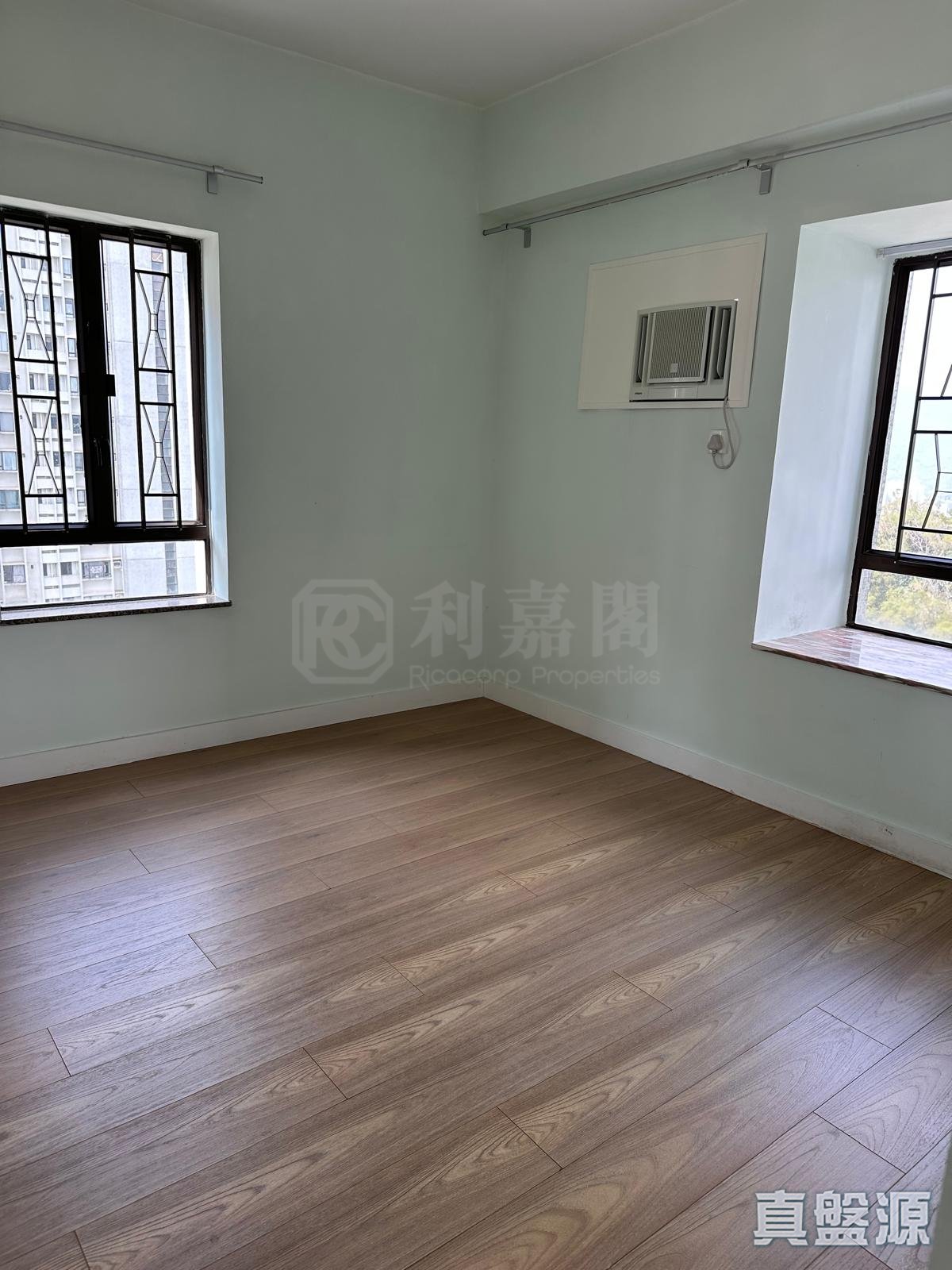 華景山莊 18座 高層 E室 美孚/華景