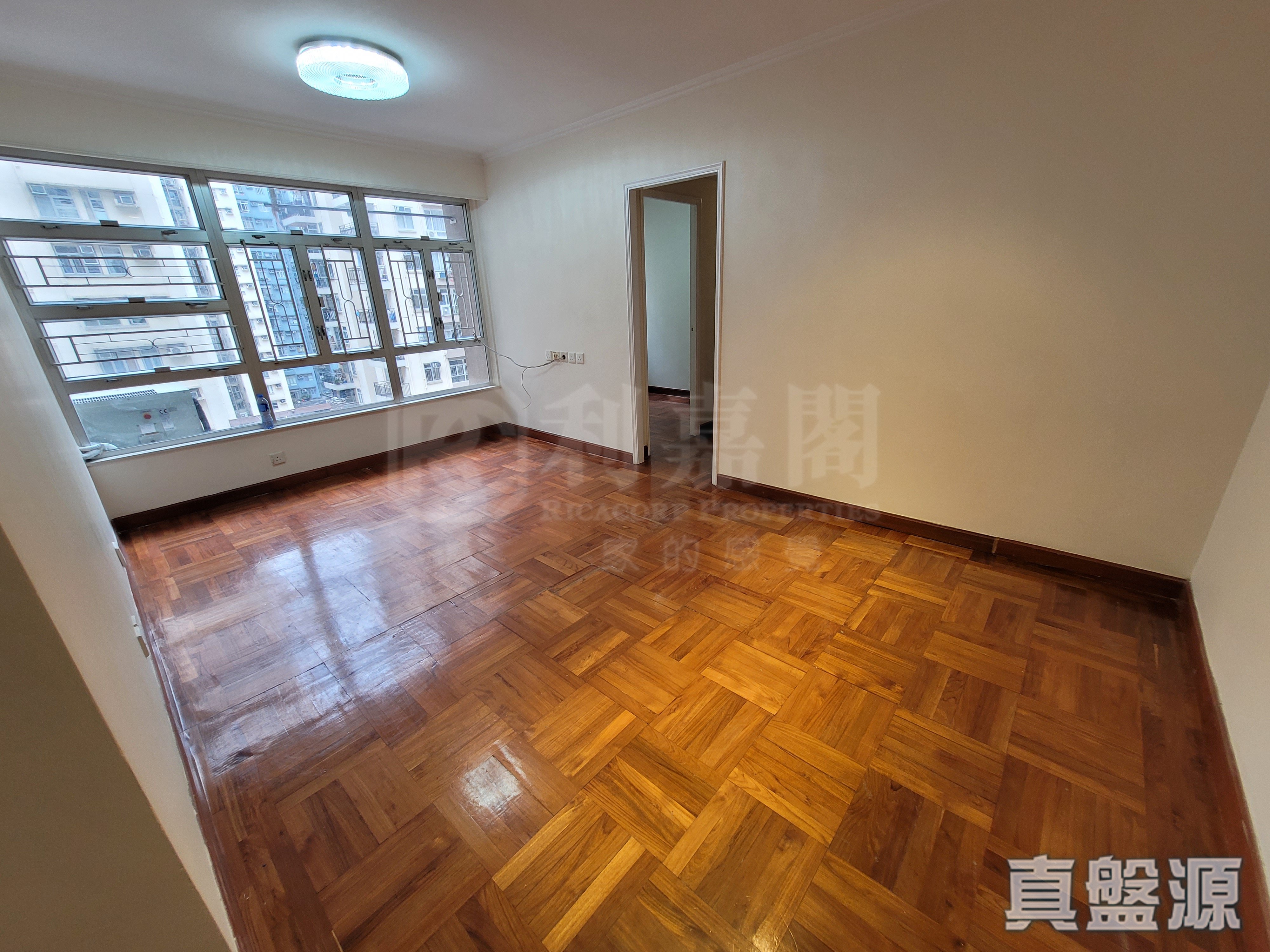 MEI FOO SUN CHUEN PHASE 2 - 34-36 Broadway High Floor Zone Flat B Mei Foo/Wonderland Villas