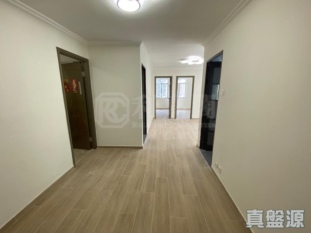 MEI FOO SUN CHUEN PHASE 3 - 57-59 Broadway High Floor Zone Flat A Mei Foo/Wonderland Villas