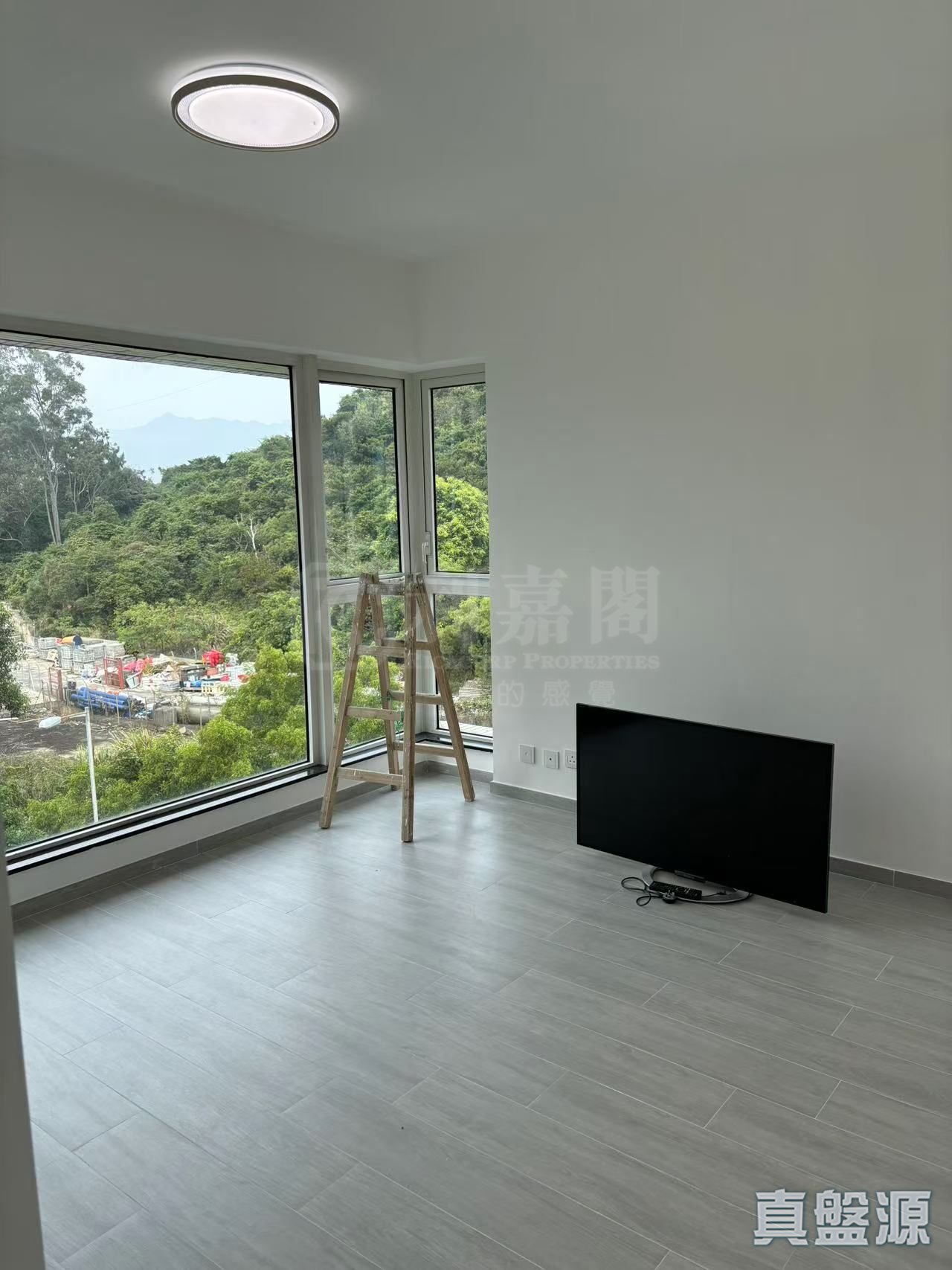 帝琴湾 凯弦居 11座 中层 C室 西贡