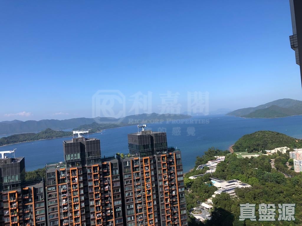 LAKE SILVER TOWER 6 High Floor Zone Flat D Ma On Shan