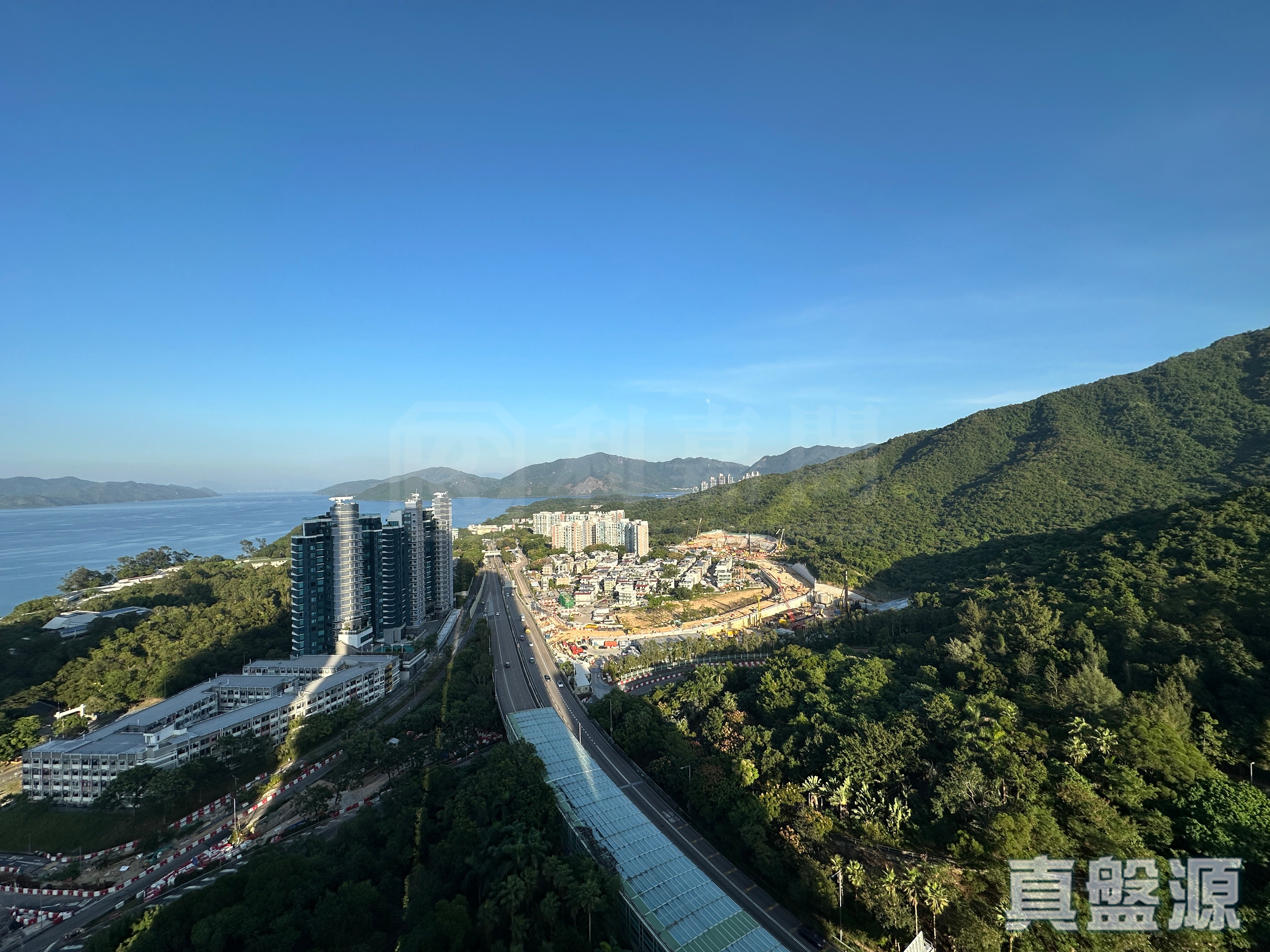 LAKE SILVER TOWER 8 High Floor Zone Flat B Ma On Shan