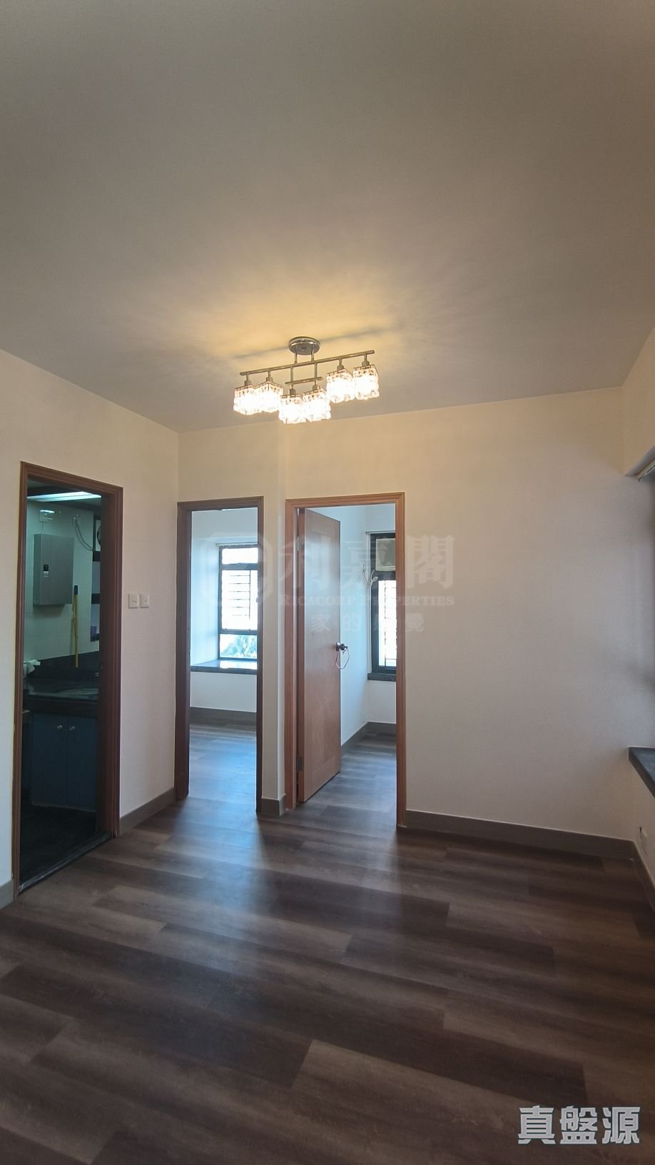 新港城 4期 K座 低层 3室 马鞍山