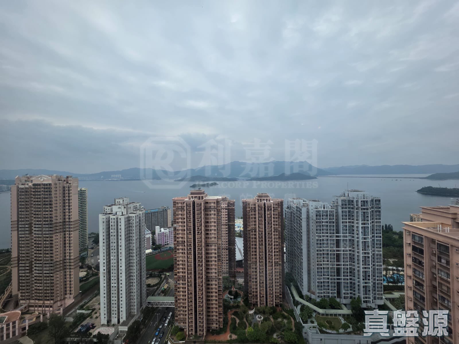 SUNSHINE CITY PHASE 4 - Block K Very High Floor Zone Flat 3 Ma On Shan