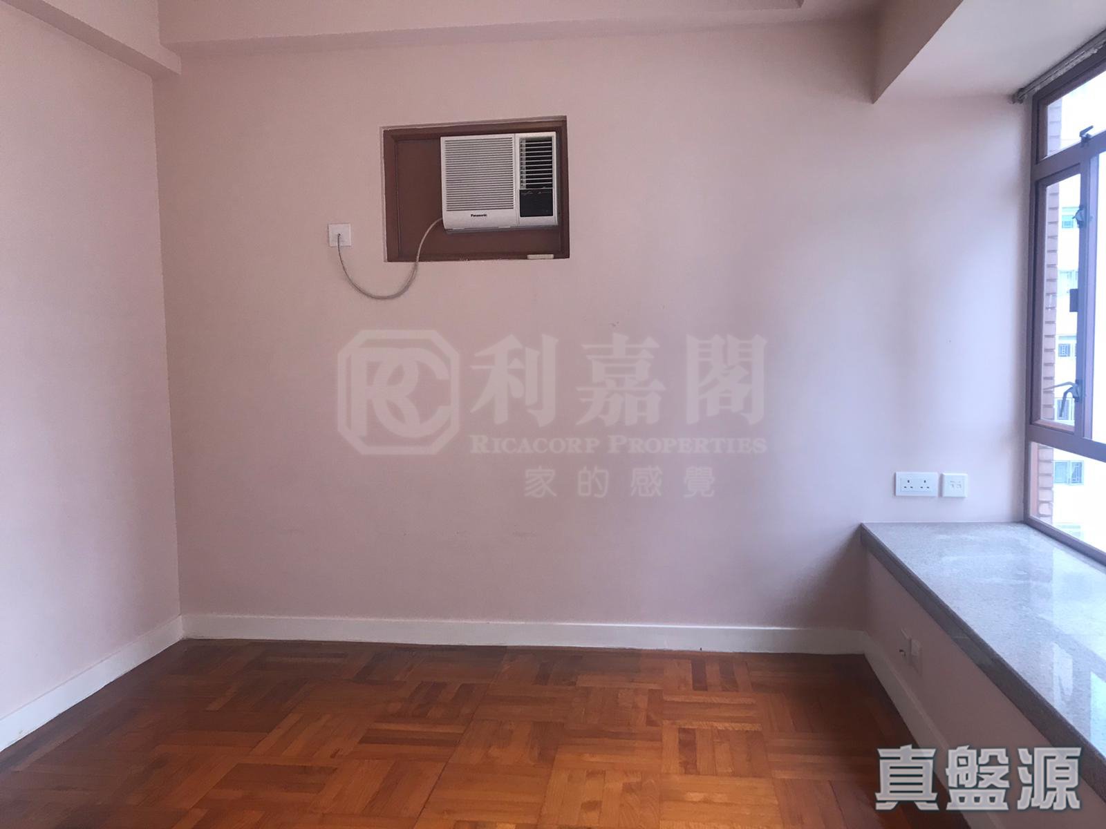 新港城 5期 海涛居 4座 中层 A室 马鞍山