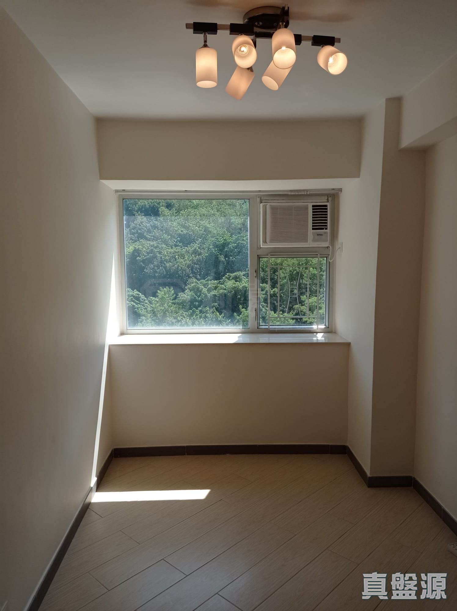 HUNCLIFF COURT High Floor Zone Central/Sheung Wan/Western District