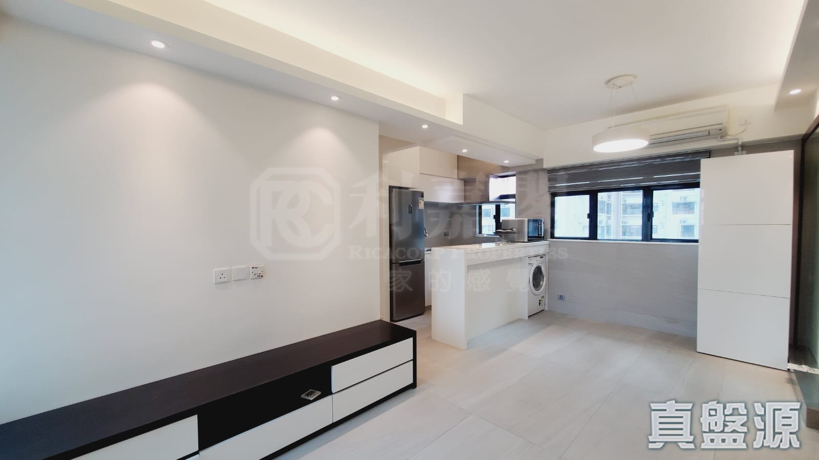 輝煌臺 極高層 B室 西半山