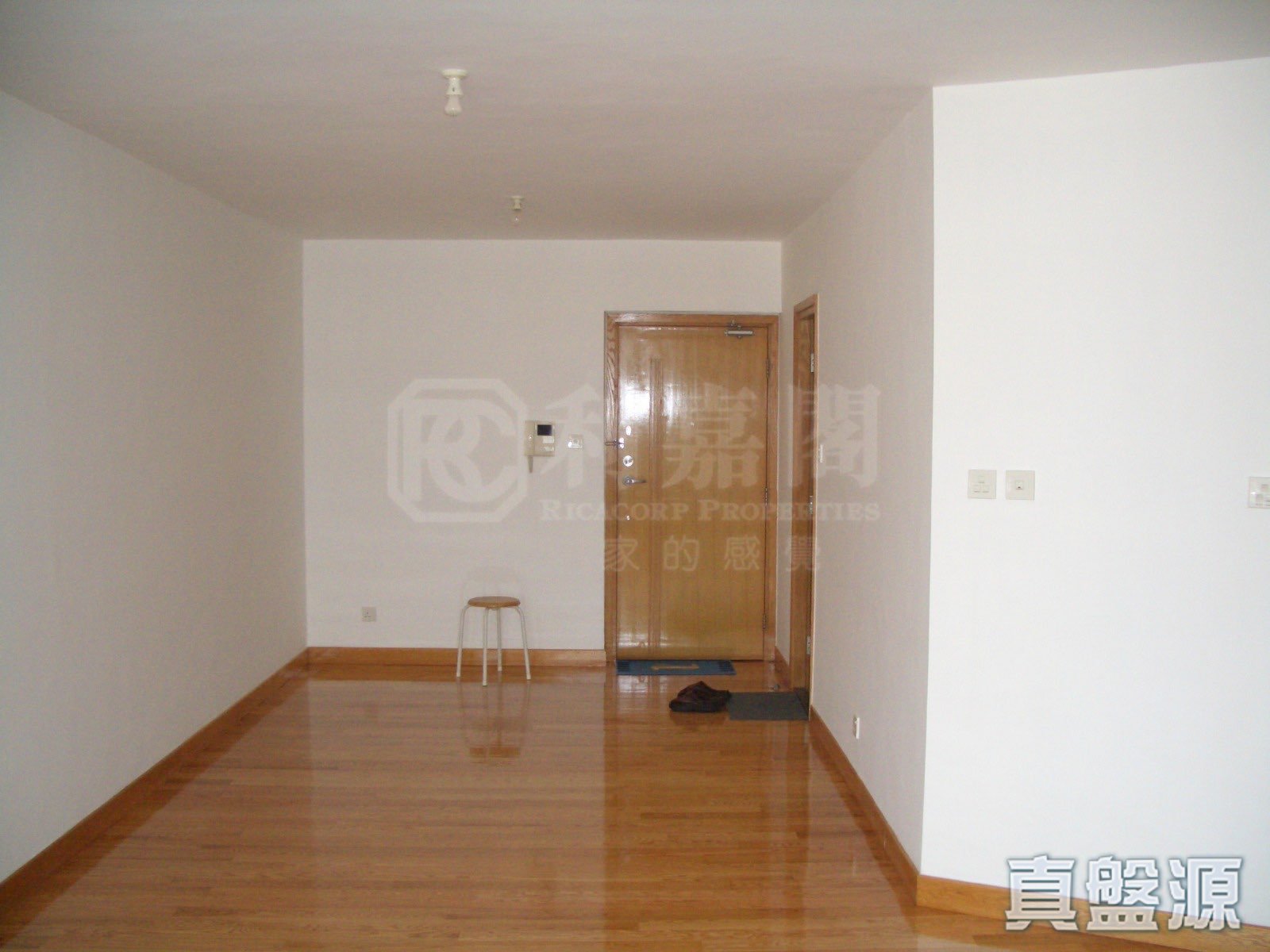 荷李活华庭 A座 高层 C室 中上环/西区