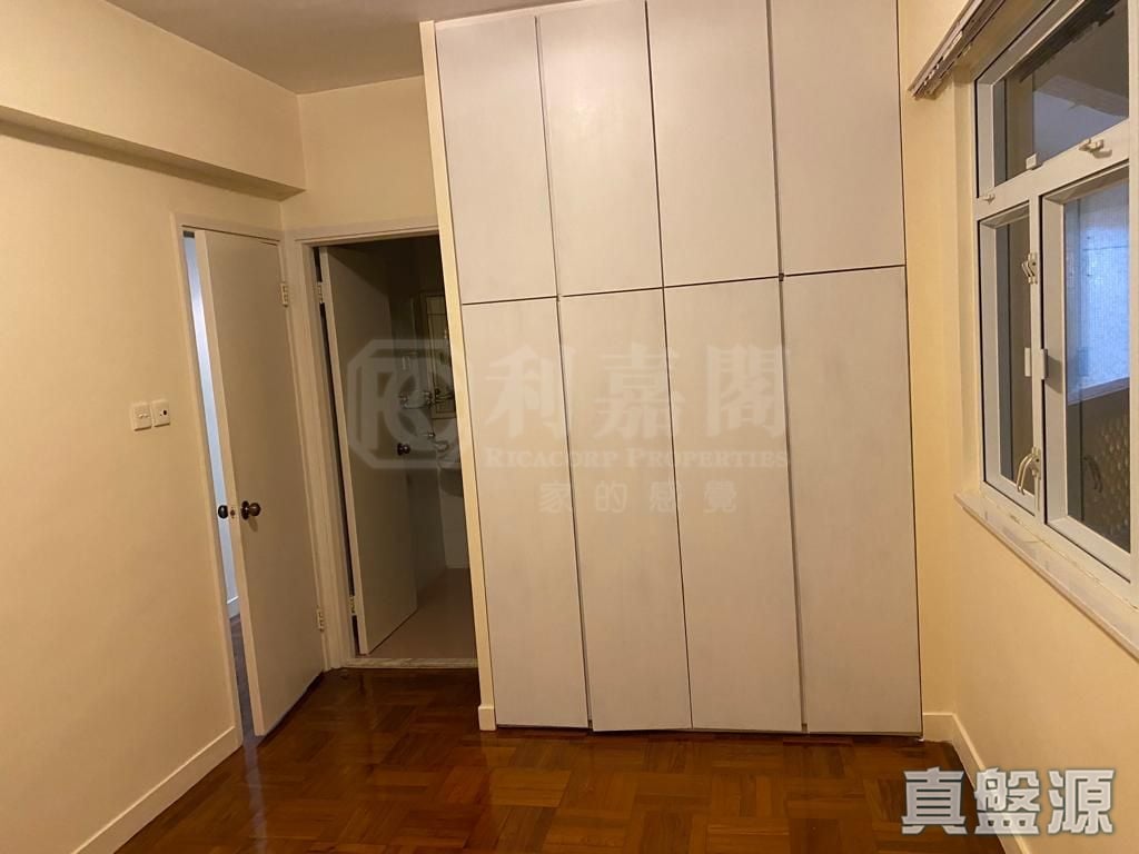 正大花园 高层 A室 西半山