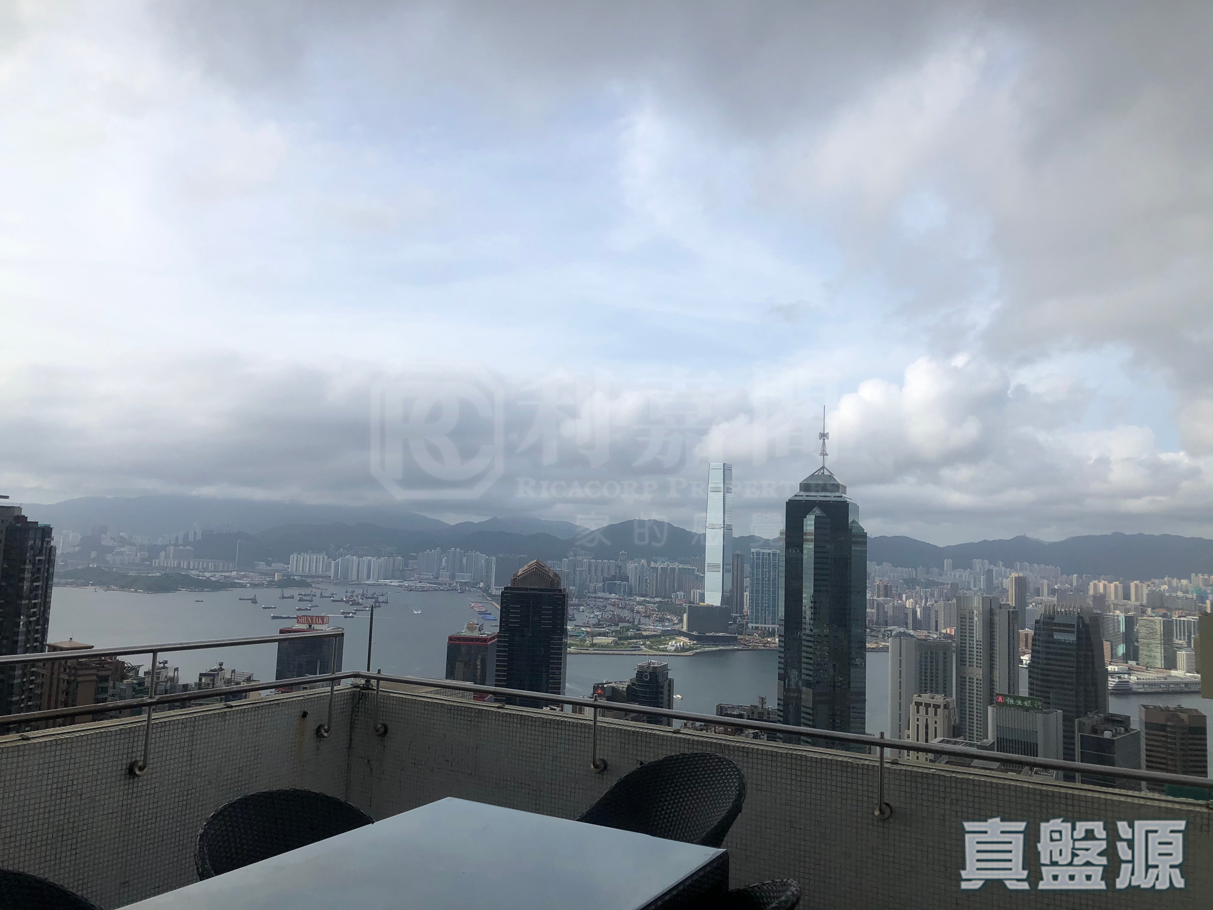 麗豪閣 A座 極高層 A2室 西半山