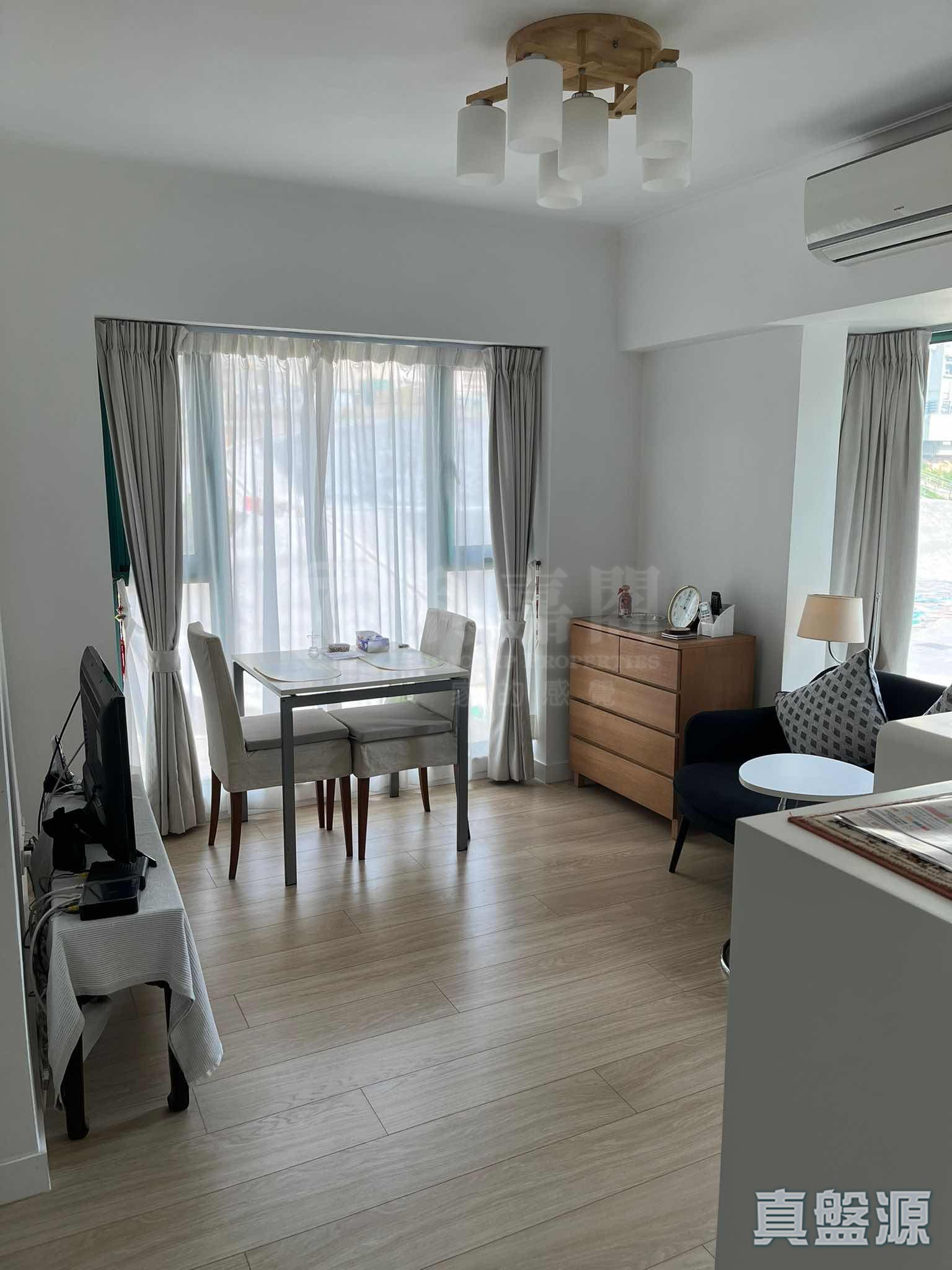 UNIVERSITY HEIGHTS TOWER 1 Low Floor Zone Flat A Central/Sheung Wan/Western District
