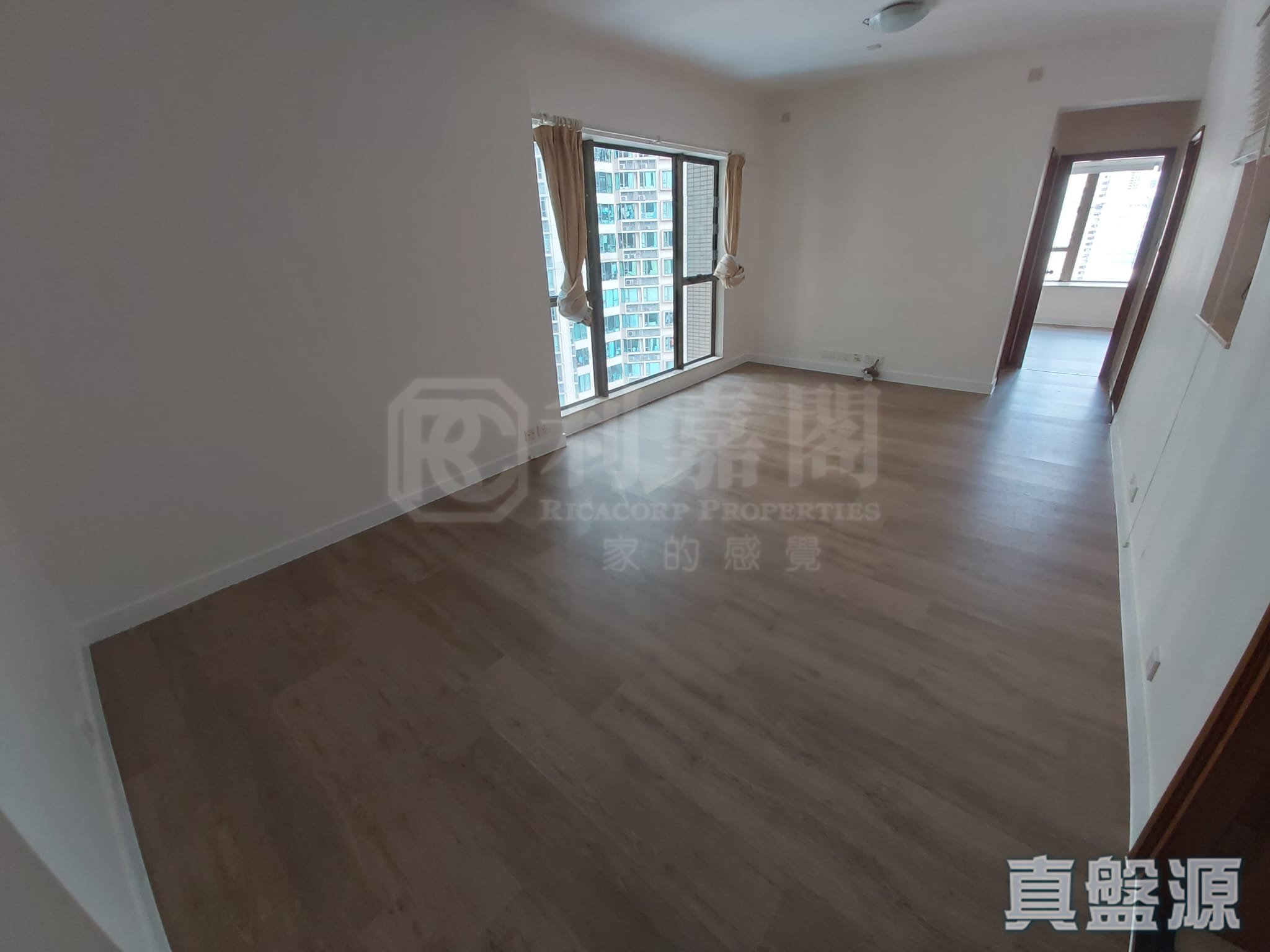 宝翠园 1期 2座 中层 B室 西半山