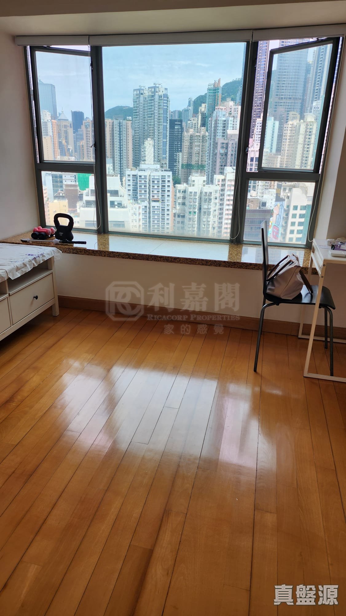 QUEEN'S TERRACE TOWER 1 High Floor Zone Flat H Central/Sheung Wan/Western District