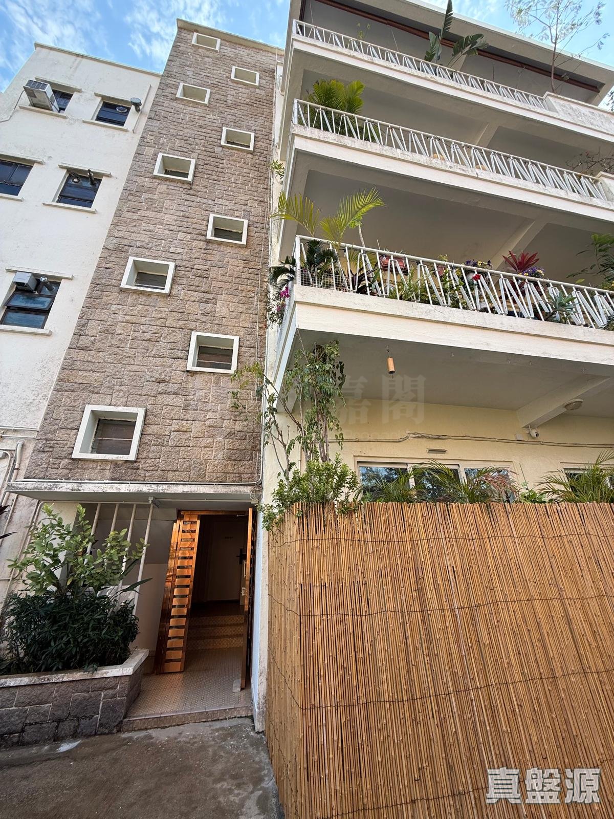 88A-88B POK FU LAM ROAD Low Floor Zone Mid-Levels West