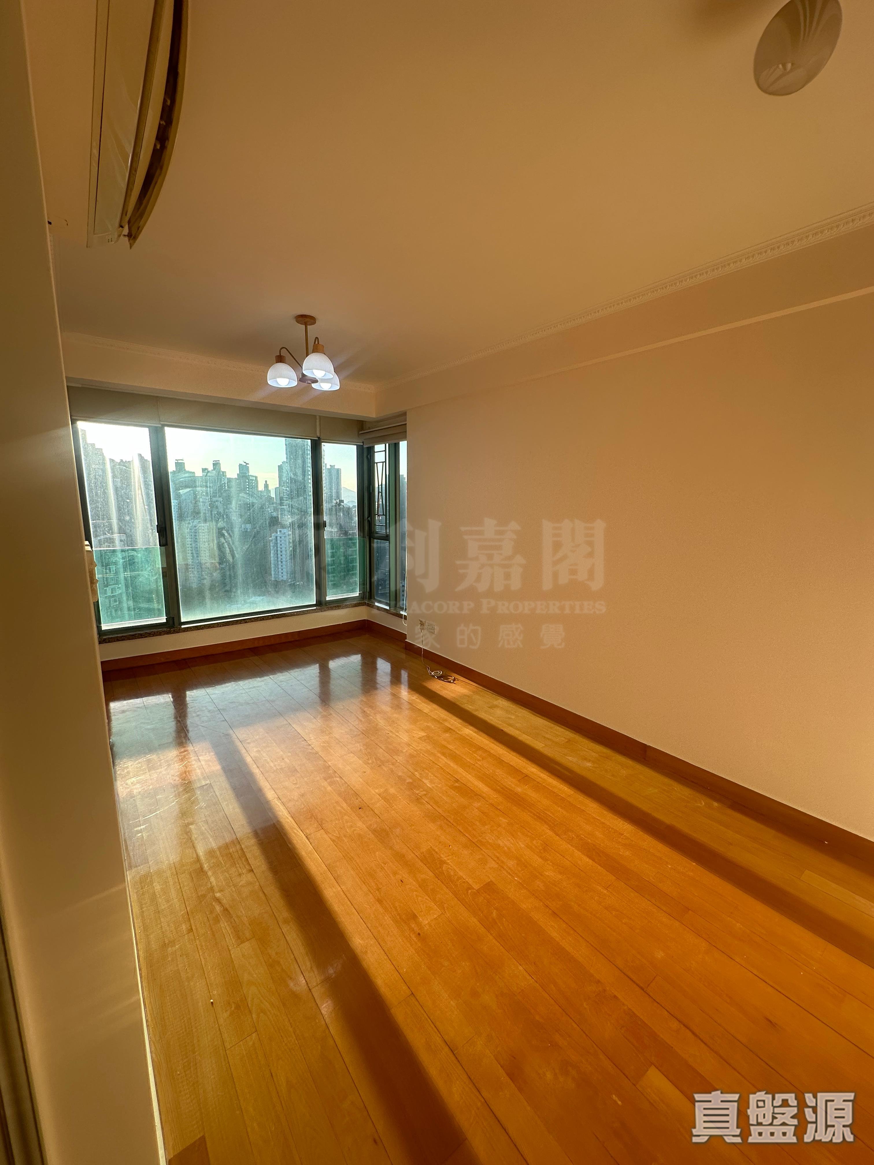 QUEEN'S TERRACE TOWER 2 Very High Floor Zone Flat A Central/Sheung Wan/Western District