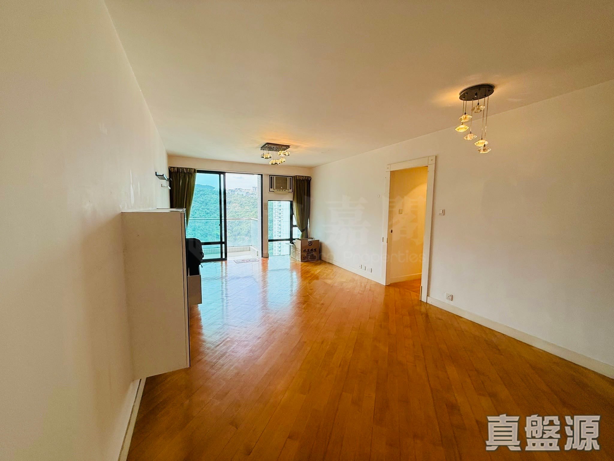 ROYAL ASCOT PHASE 1 - Block 7 Very High Floor Zone Flat D Sha Tin/Fo Tan/Kau To Shan