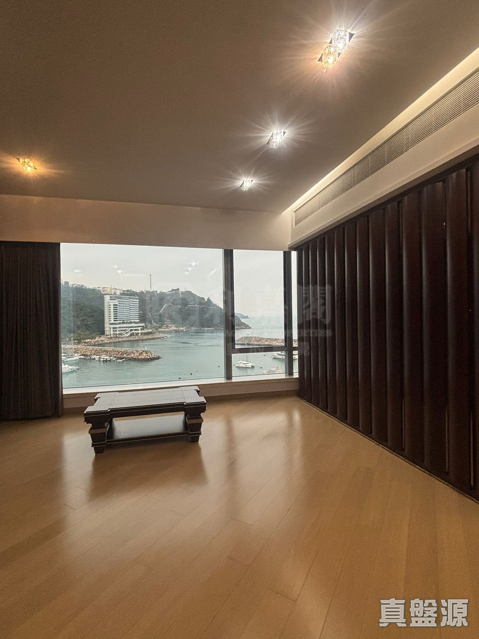 南湾 2座 低层 B室 鸭脷洲