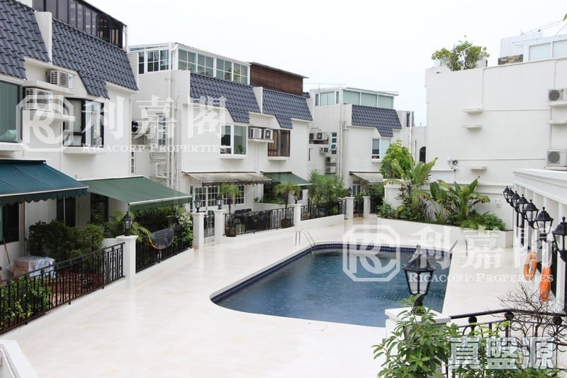 BILLOWS VILLA Sai Kung/Clear Water Bay