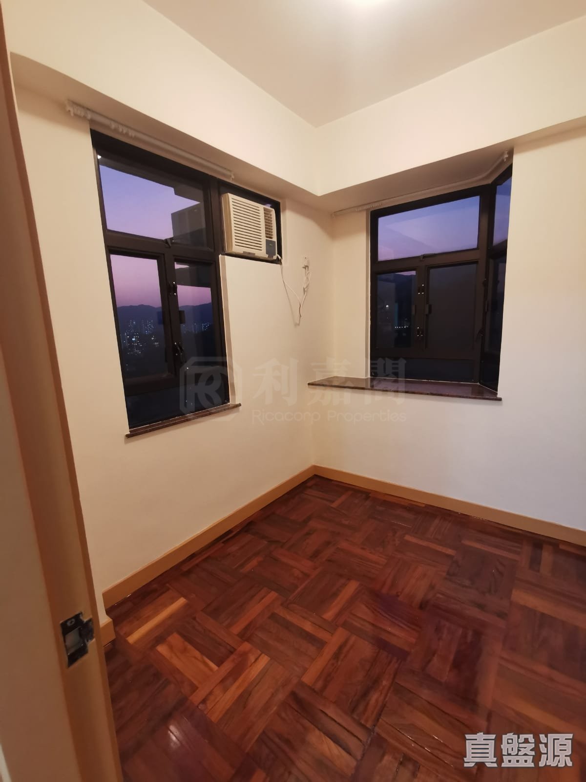 伟华中心 3座 极高层 A室 沙田/火炭/九肚山