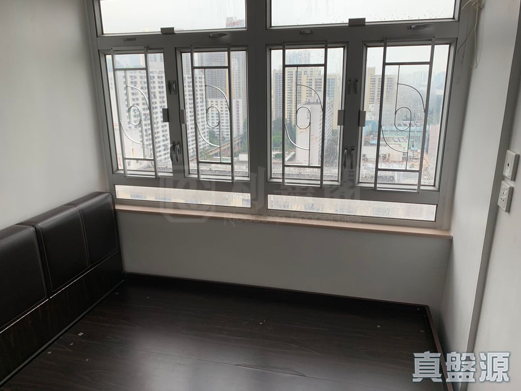 LUCKY PLAZA PAK LAM COURT (BLOCK C2) High Floor Zone Flat F Sha Tin/Fo Tan/Kau To Shan