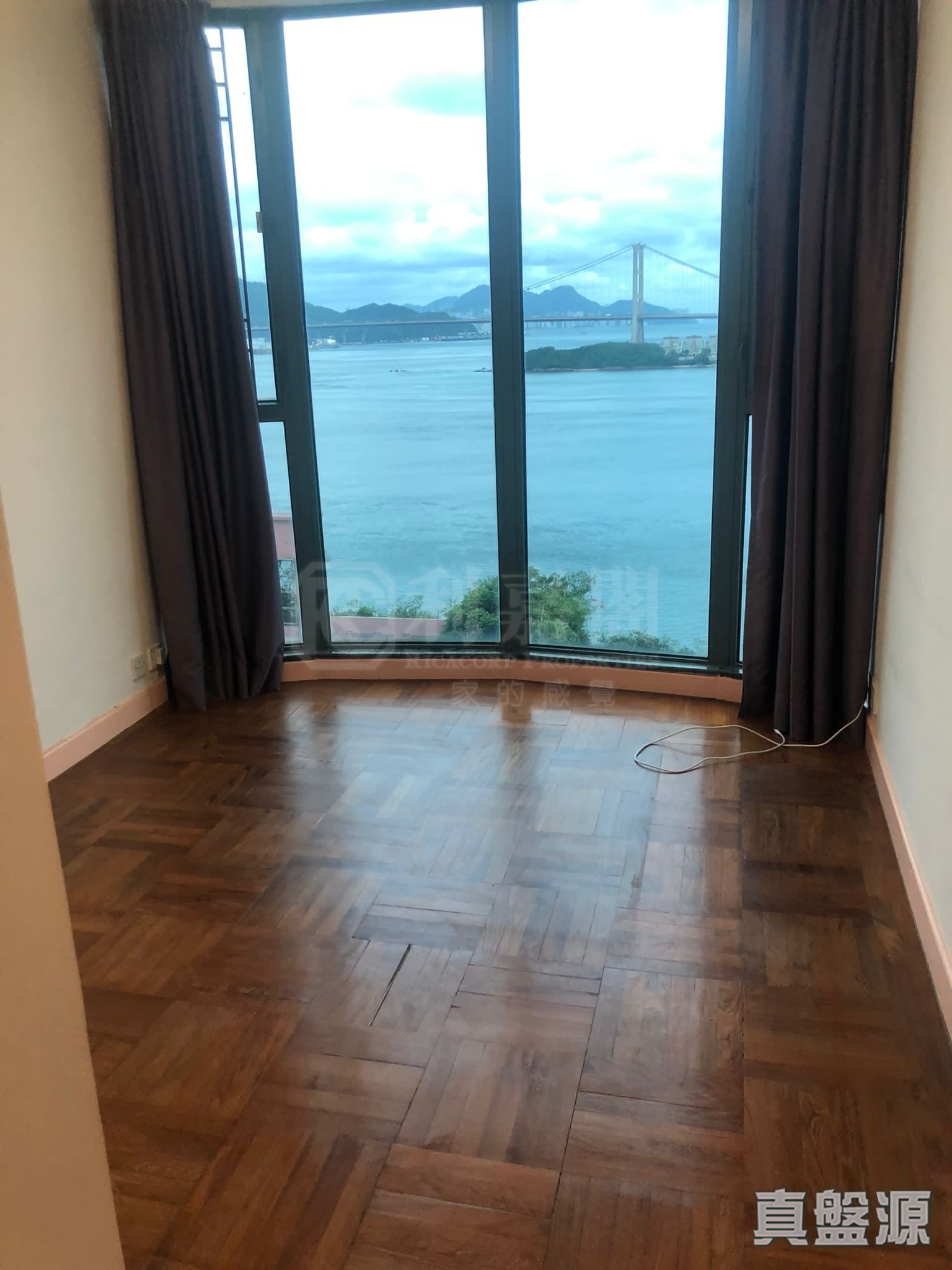 SEA CREST VILLA PHASE 2 - Block 6 Low Floor Zone Flat B Sham Tseng/Castle Peak Road