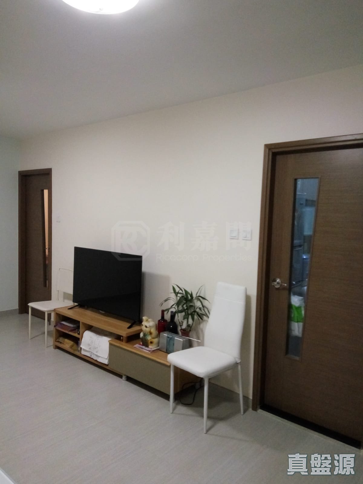 香港黃金海岸 10座 中層 B室 深井/青山公路
