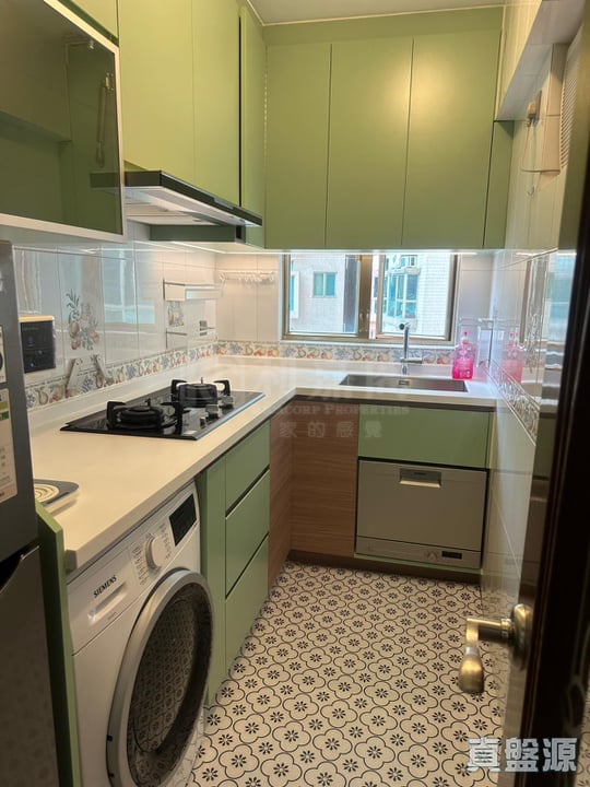 香港黄金海岸 11座 中层 C室 深井/青山公路