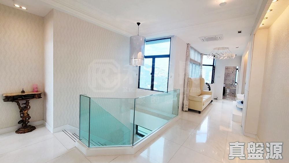 浅水湾道37号 3座 极高层 山顶/南区