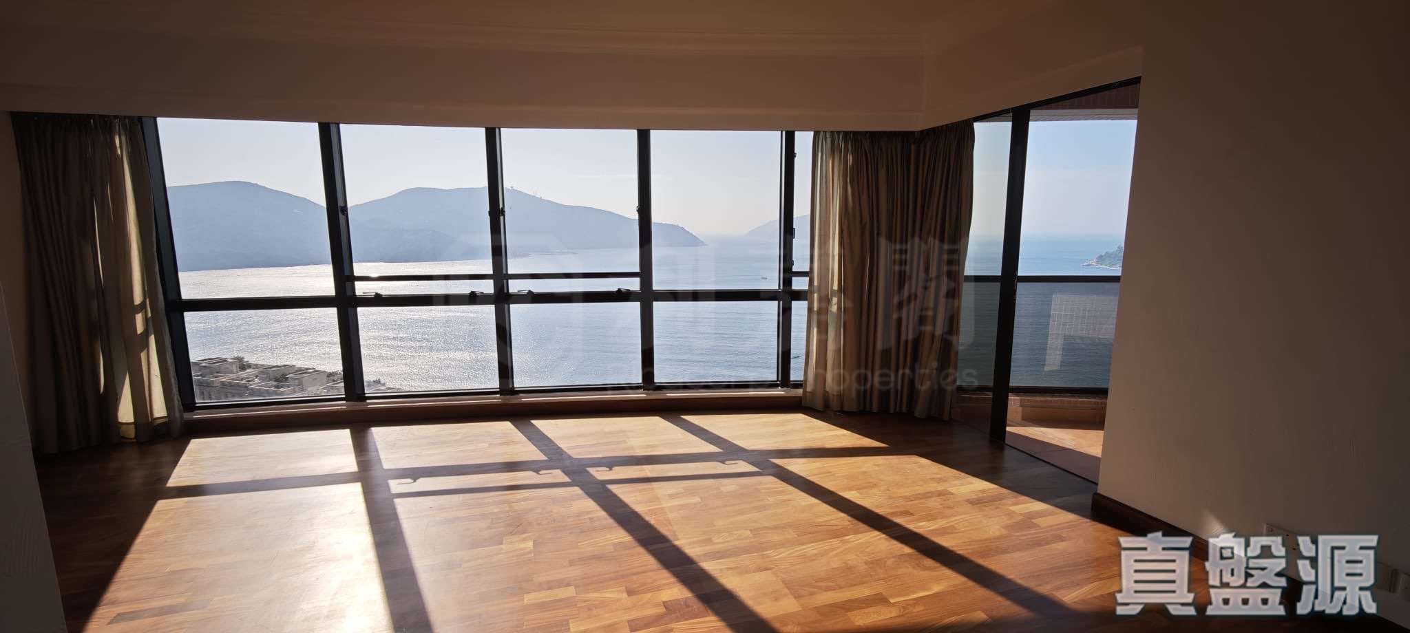 PACIFIC VIEW BLOCK 4 High Floor Zone Flat A Peak/Island South