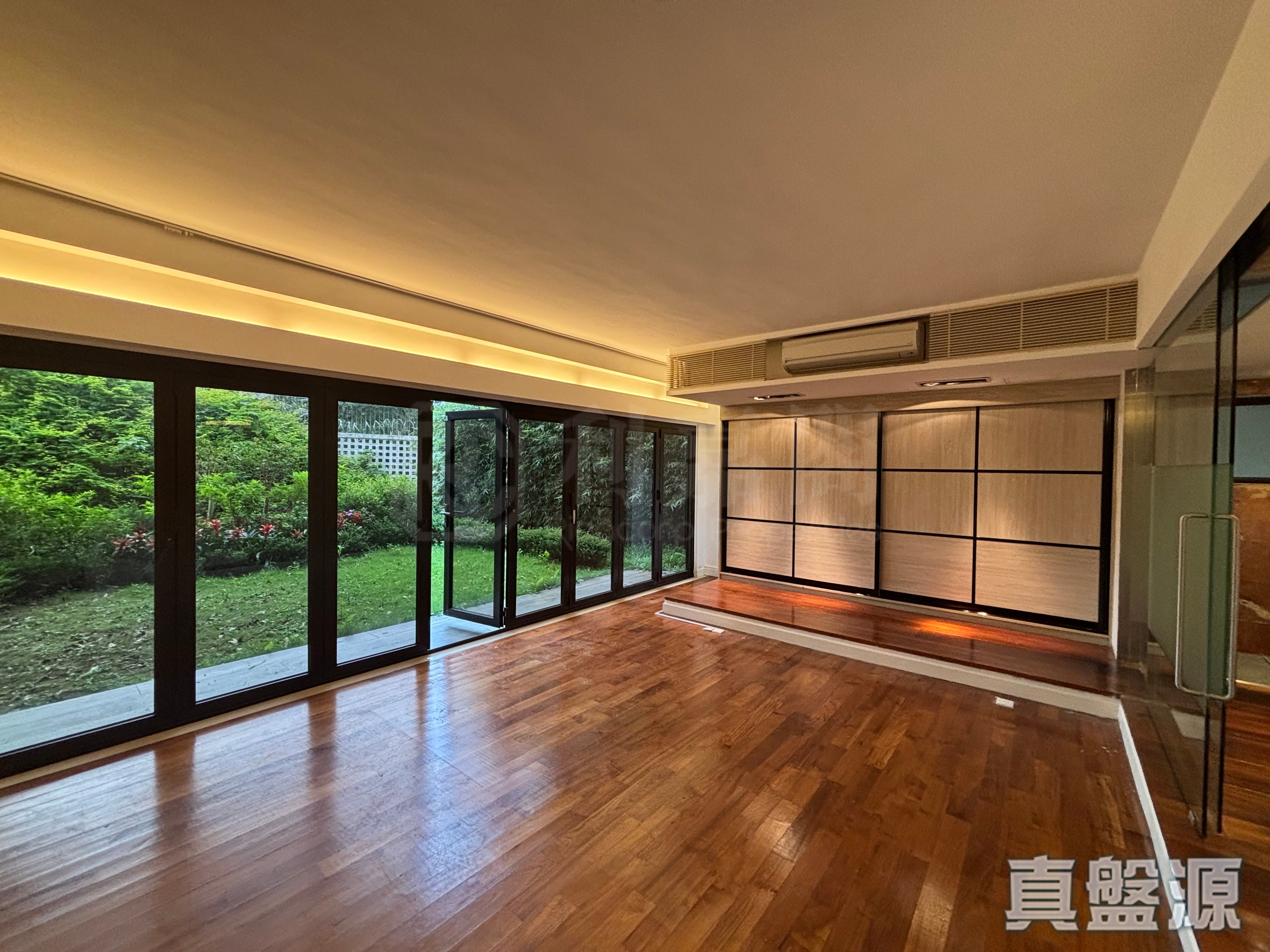 ORIENT CREST 山頂/南區