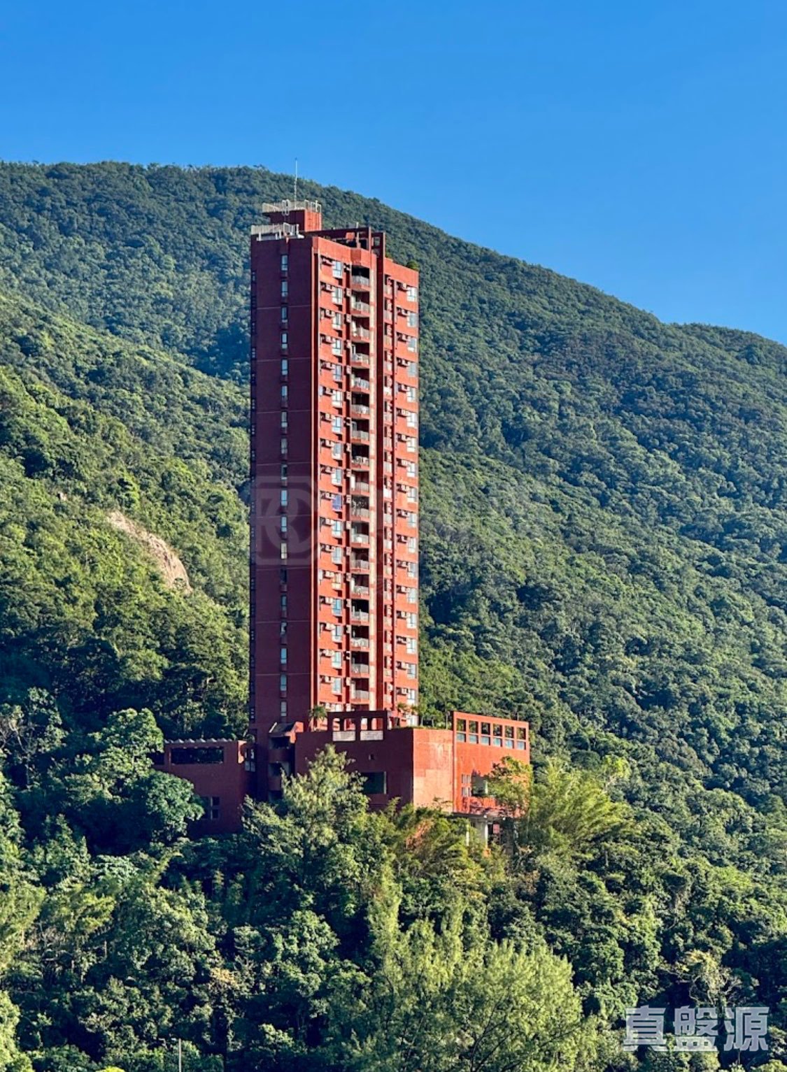 THE BRENTWOOD Low Floor Zone Peak/Island South