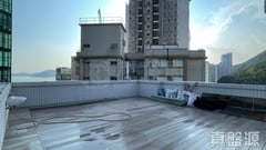 SOUTH BAY GARDEN BLOCK C Very High Floor Zone Peak/Island South