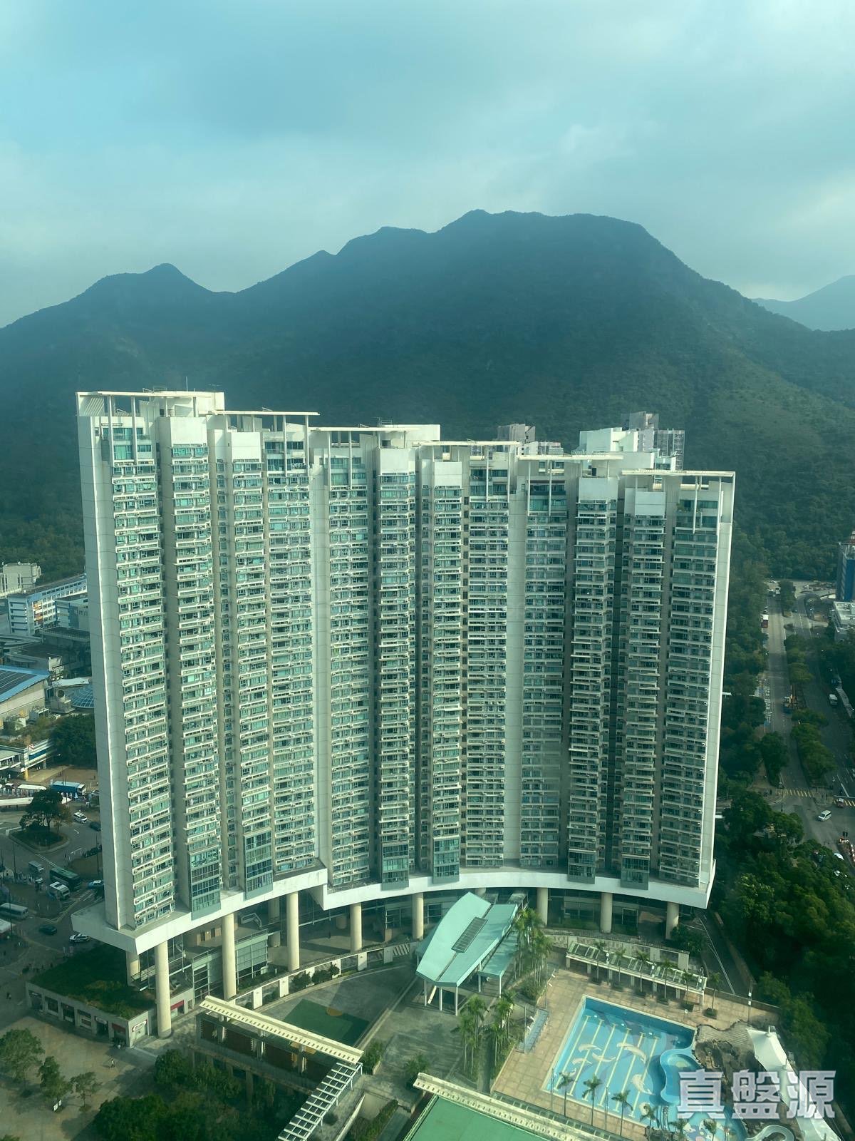 TUNG CHUNG CRESCENT PHASE 2 - Block 8 Very High Floor Zone Flat D Tung Chung