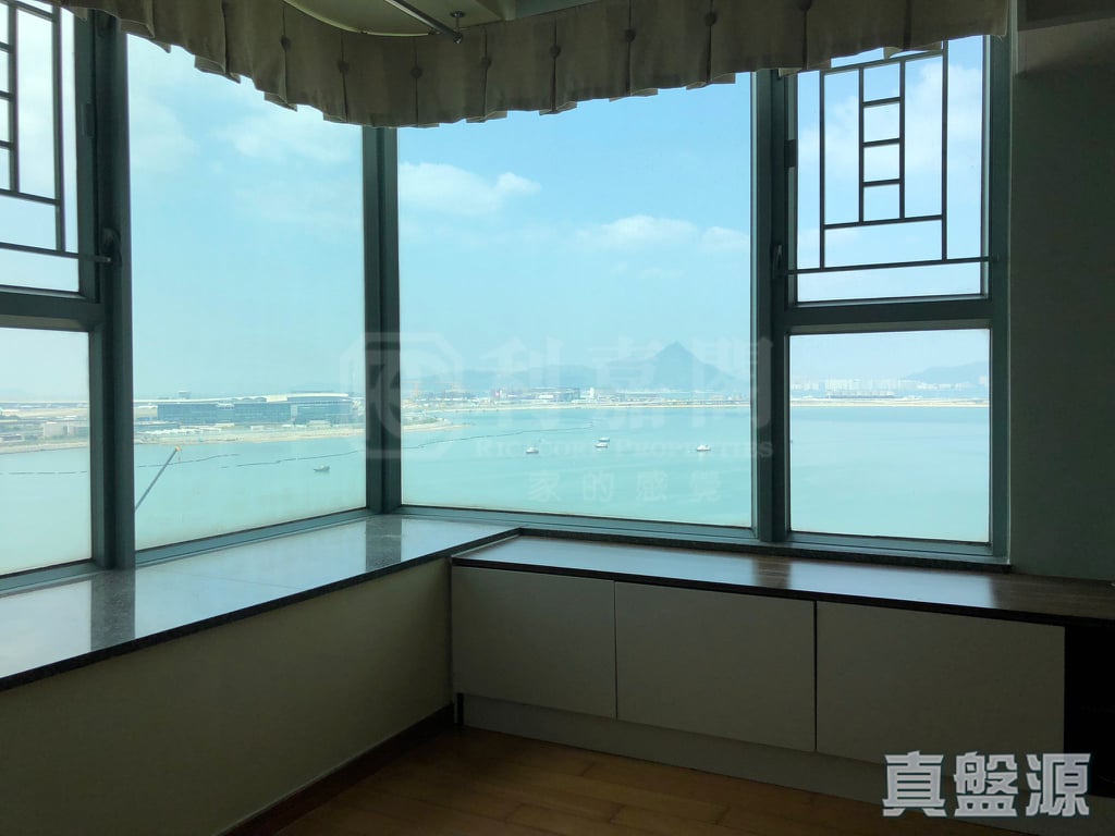 海堤灣畔 5座 中層 A室 東涌