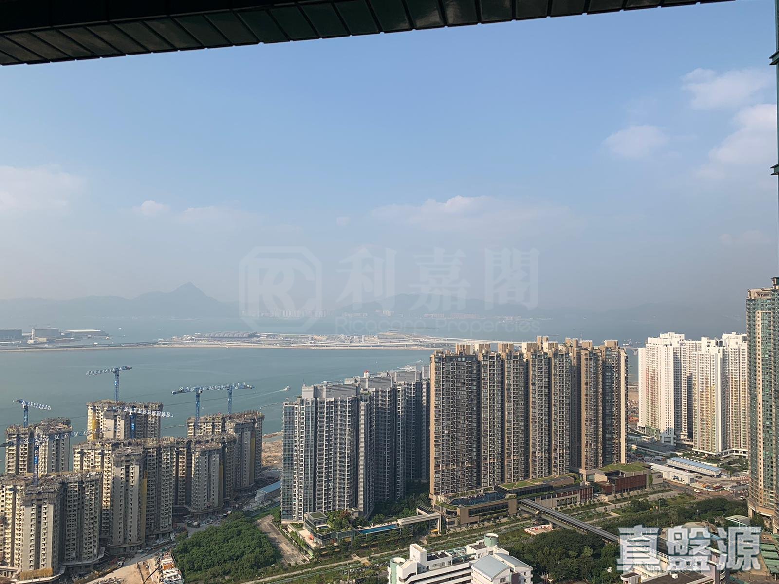 CARIBBEAN COAST PHASE 4 CRYSTAL COVE - Tower 16 Very High Floor Zone Flat B Tung Chung